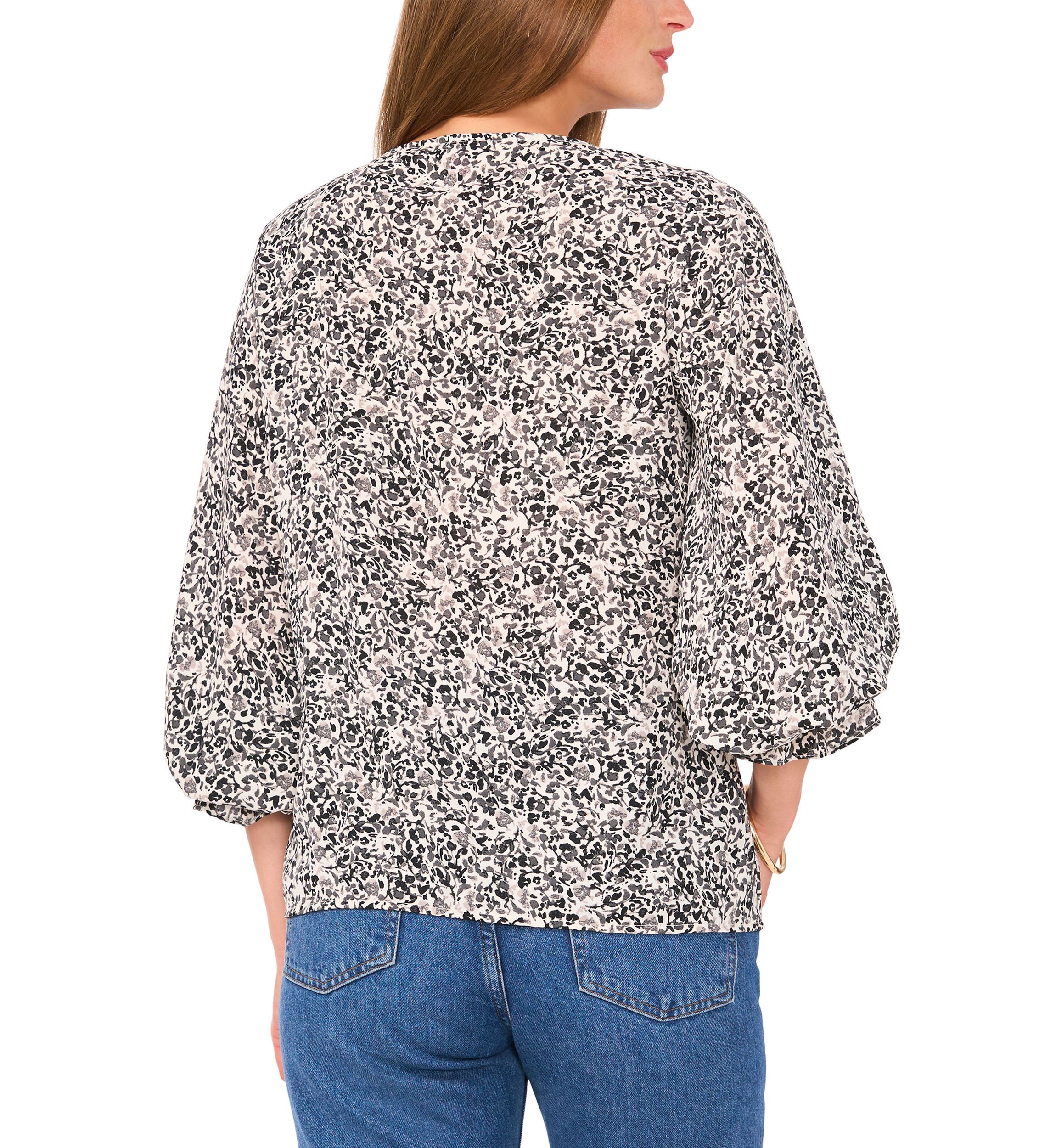 Womens 3/4 Sleeve V-Neck Floral Blouse