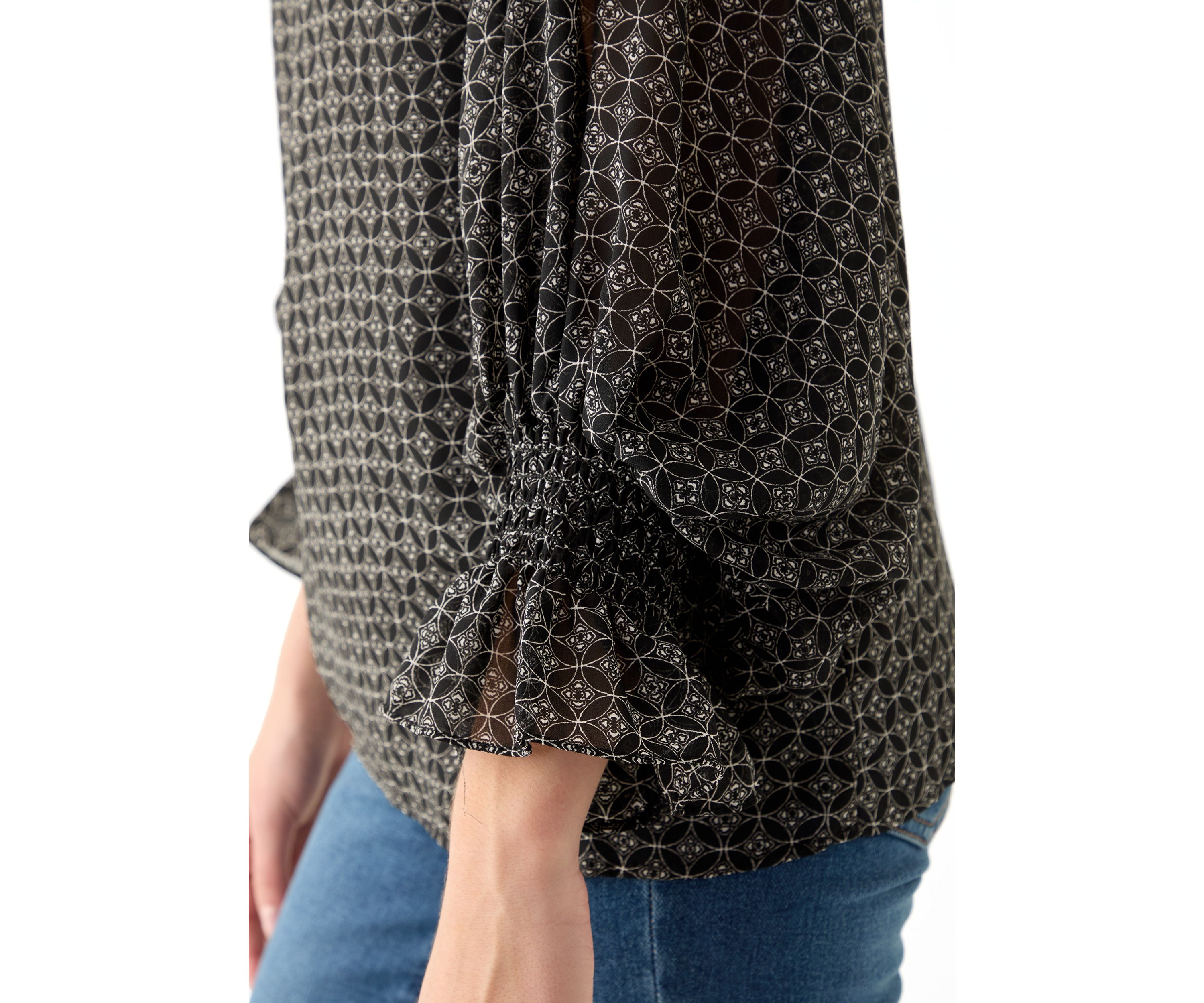 Womens Long Sleeve V-Neck Geometric Blouse