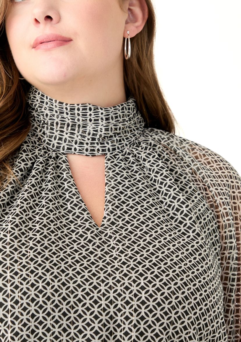 Plus Size 3/4 Flutter Sleeve Keyhole Blouse 