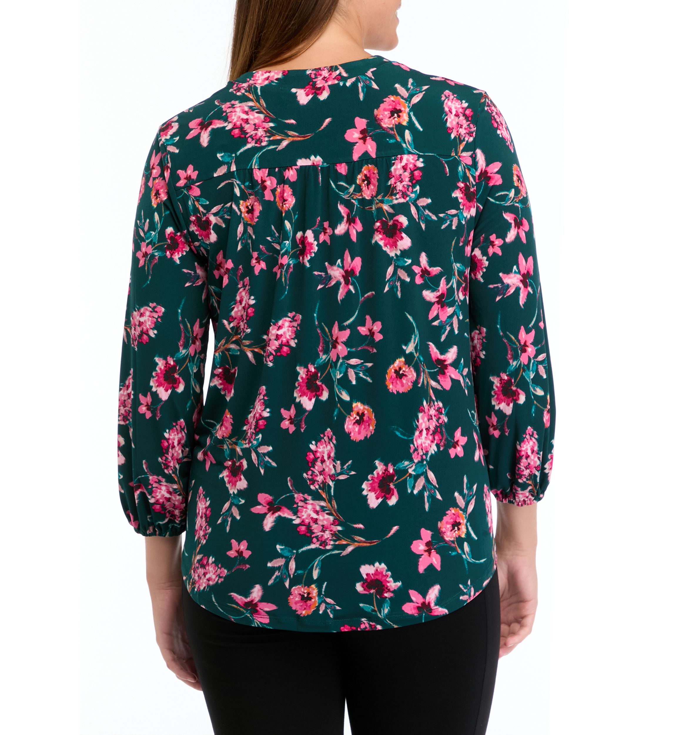 Womens 3/4 Sleeve V-Neck Top
