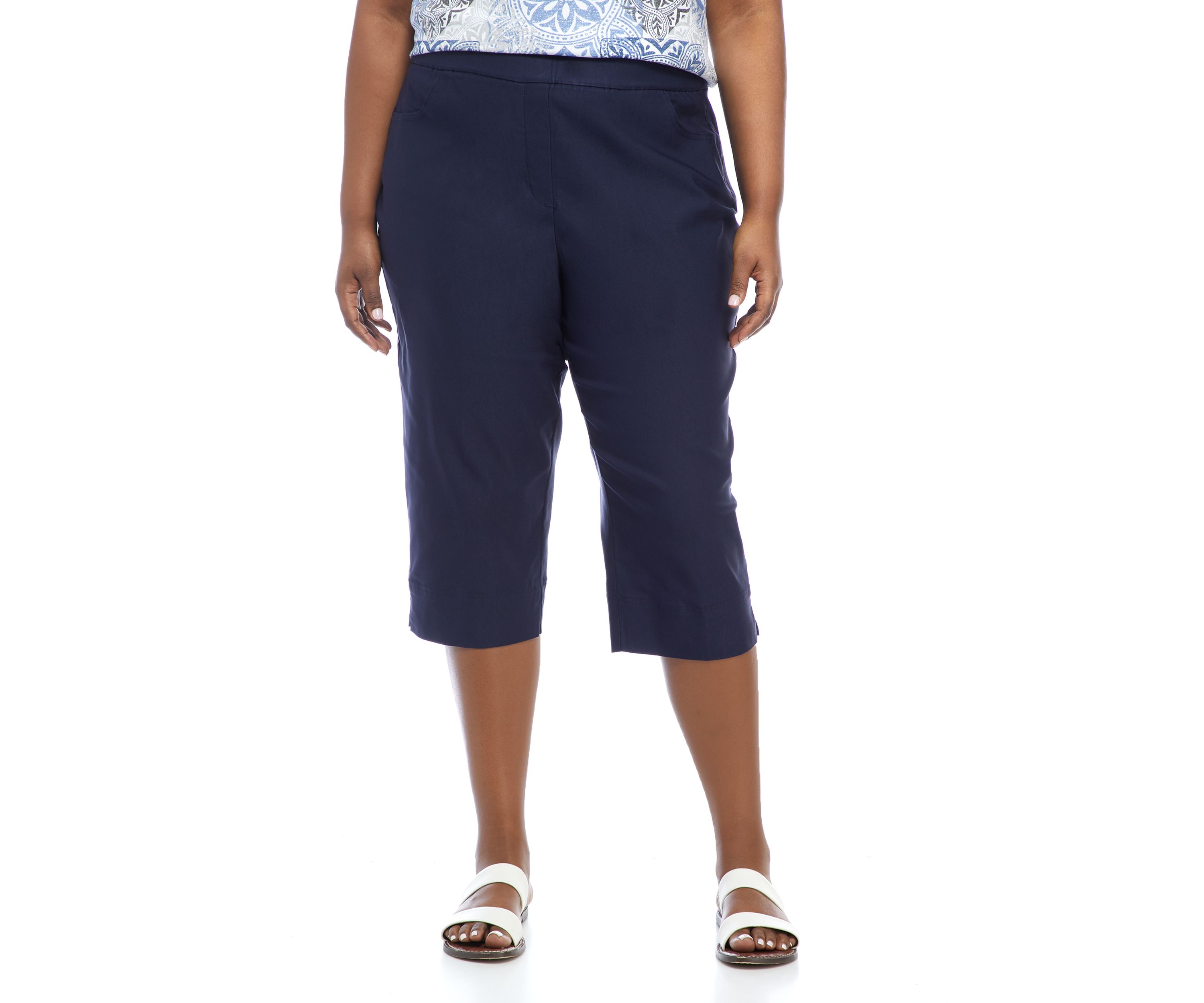Plus Size Solid Capris