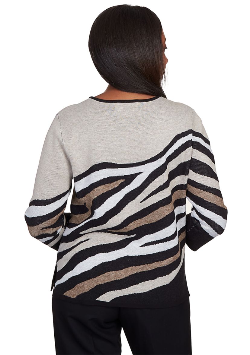 Womens Classics Animal Jacquard Top