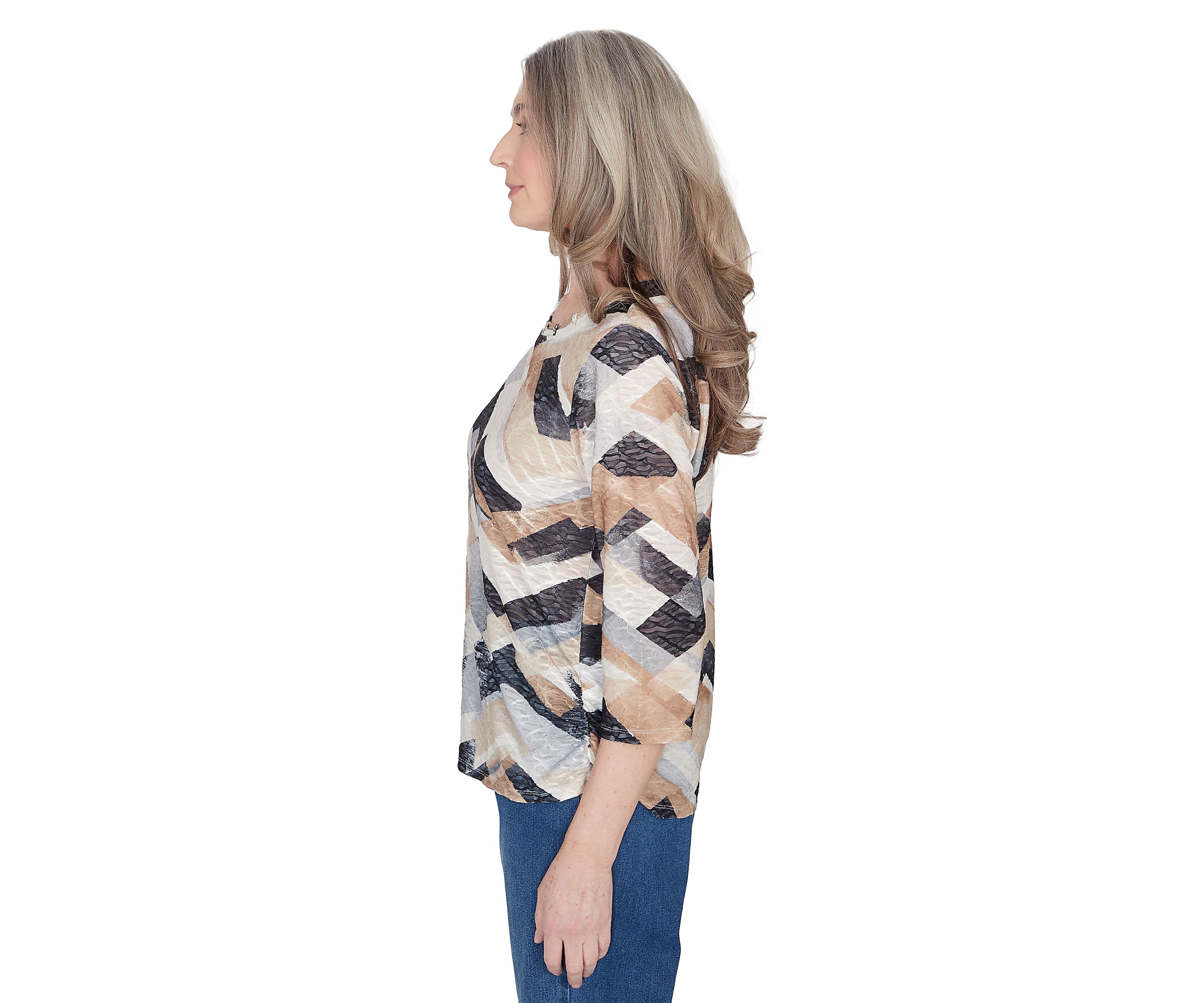 Womens Classics Abstract Chevron Top