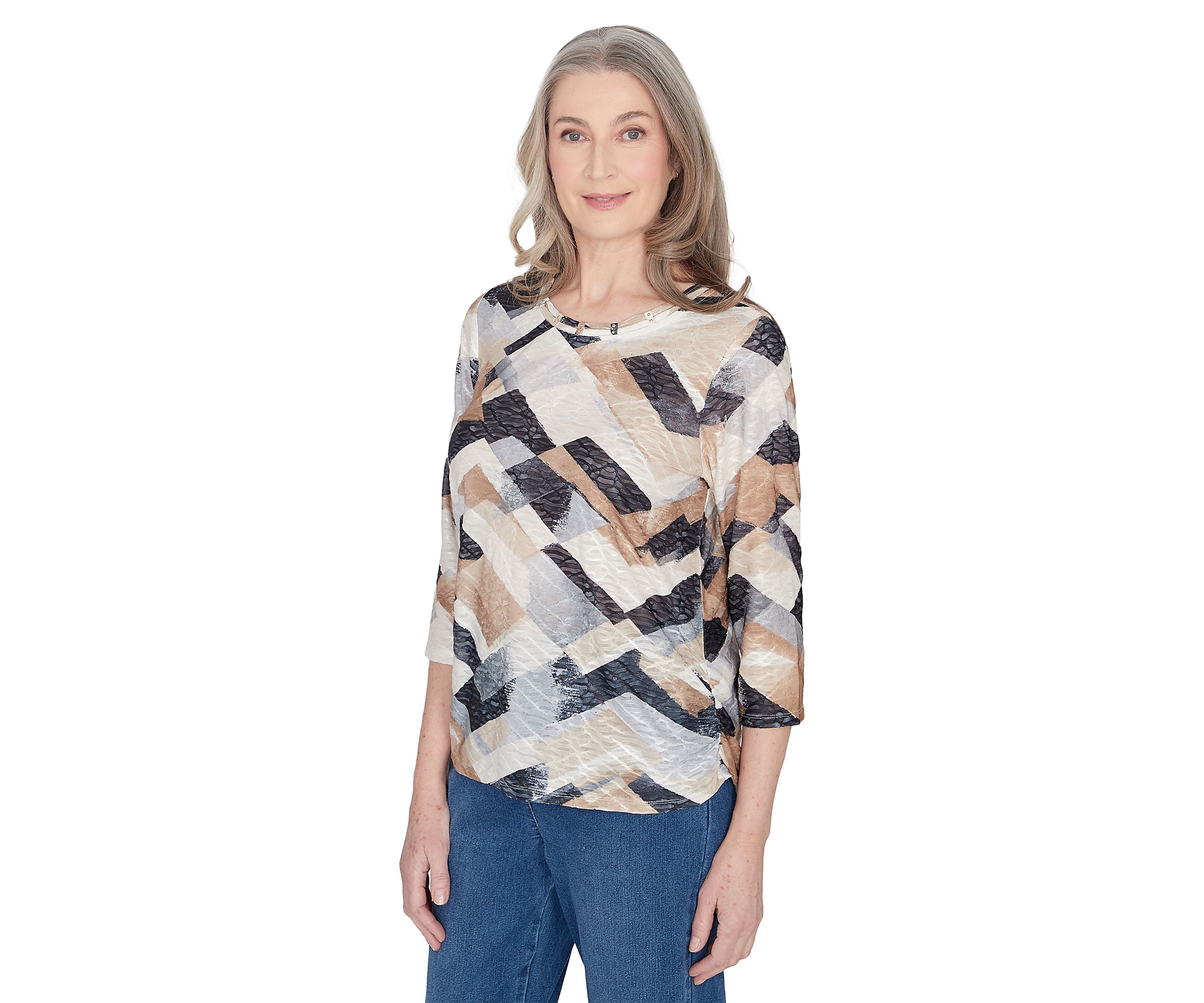 Womens Classics Abstract Chevron Top