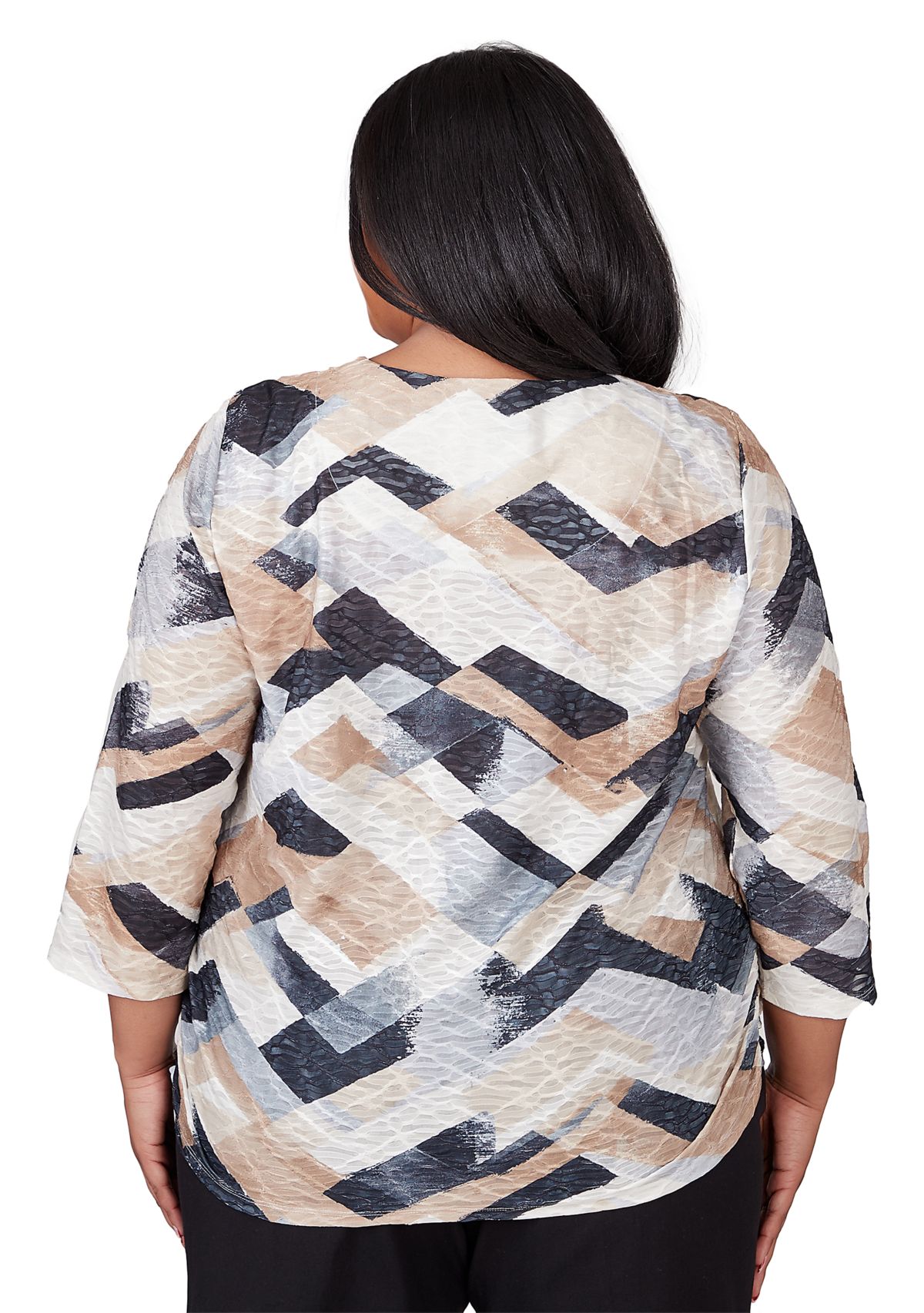 Plus Size Classic Abstract Chevron Printed Top