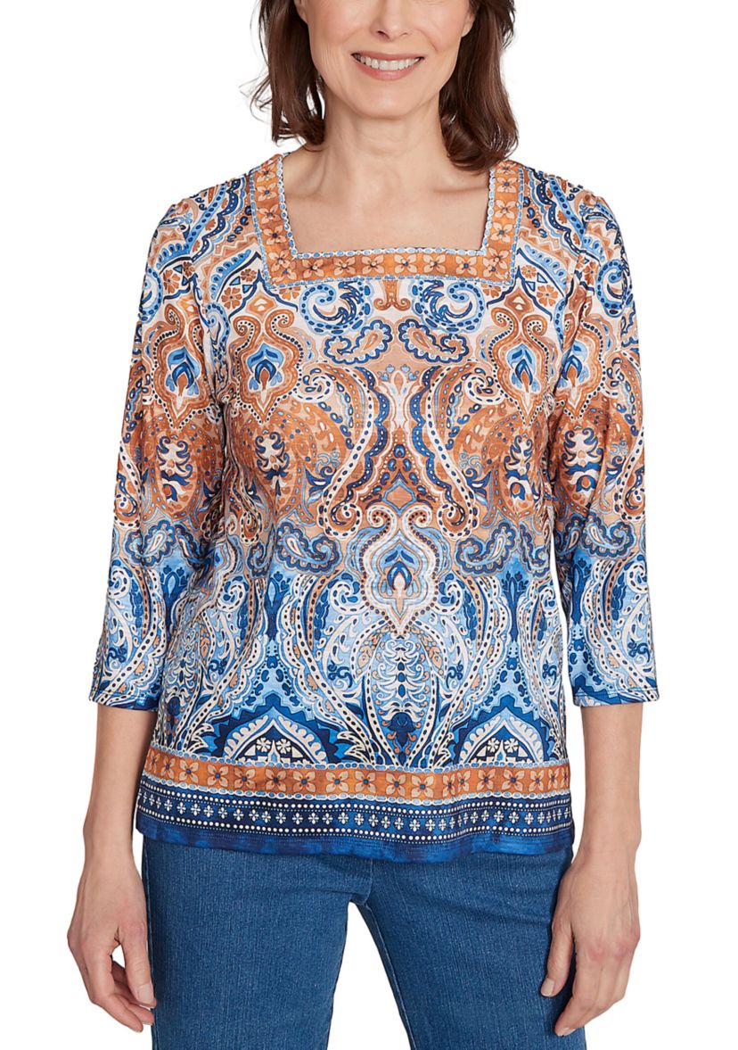 Womens Classics Border Medallion Top 