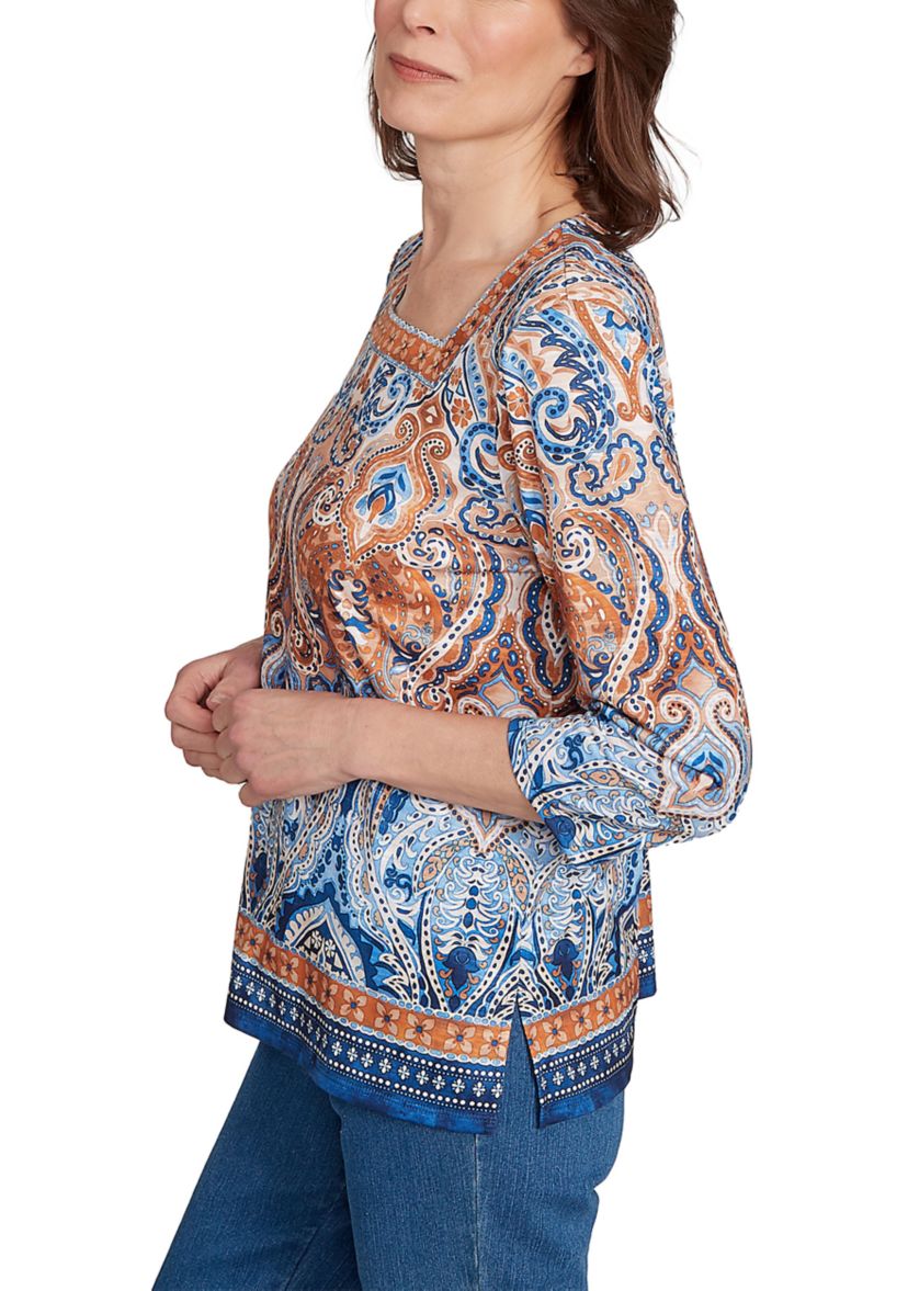 Womens Classics Border Medallion Top 