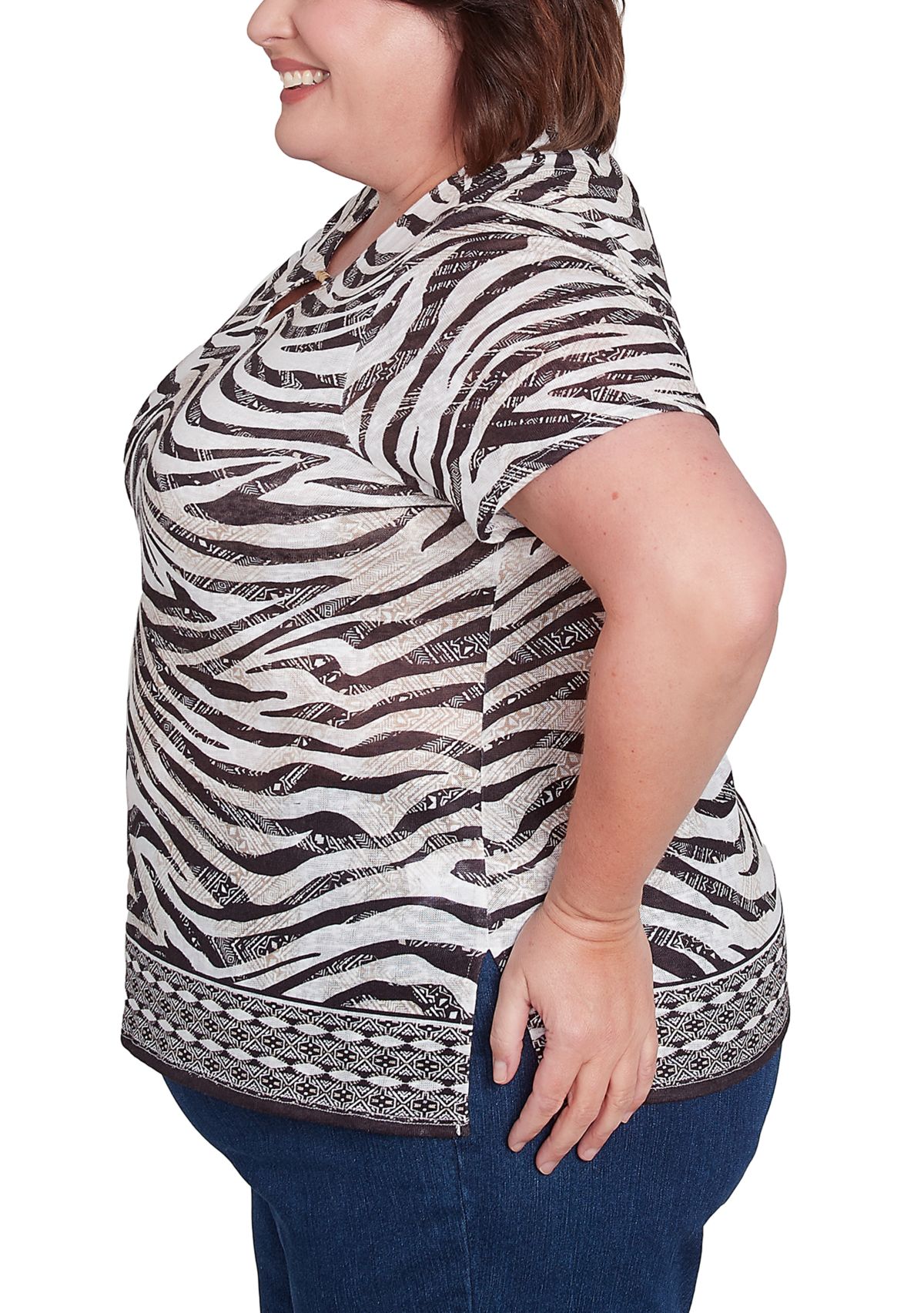 Plus Size Key Items Animal Border Top 