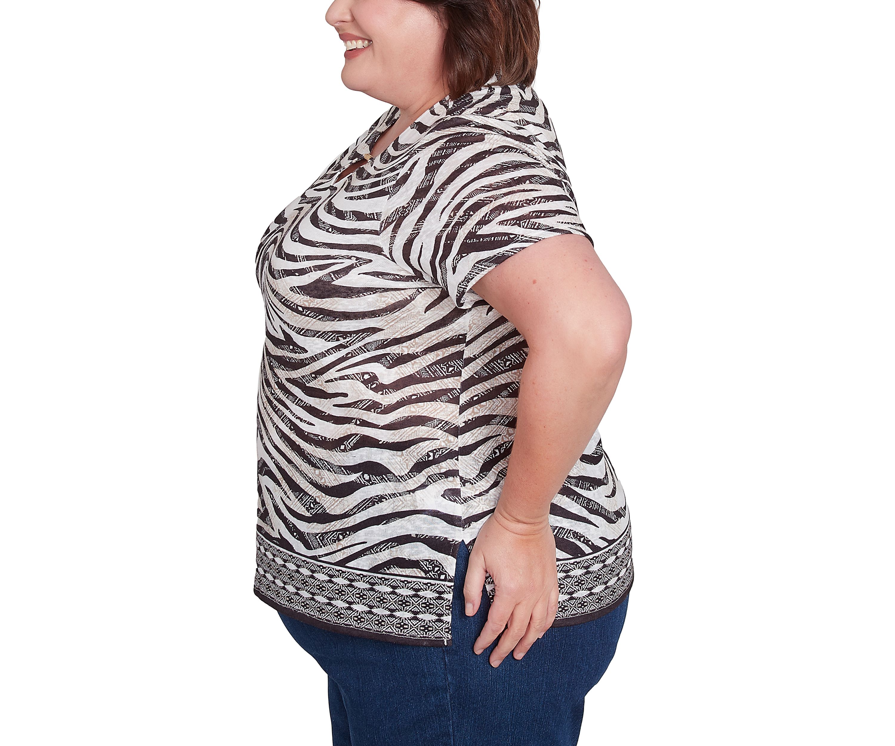 Plus Size Key Items Animal Border Top 