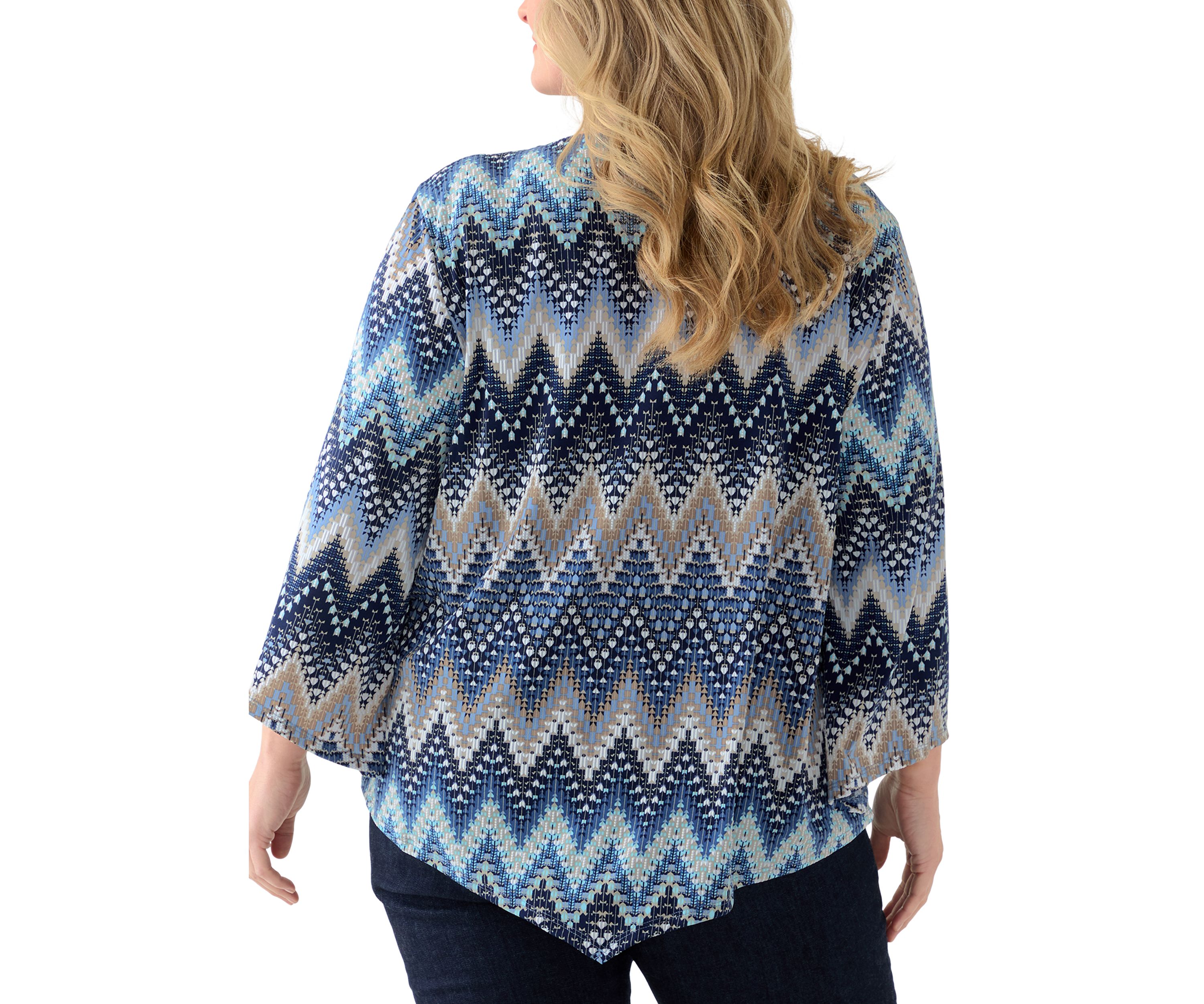 Plus Size 3/4 Puff Chevron Top with Detachable Necklace