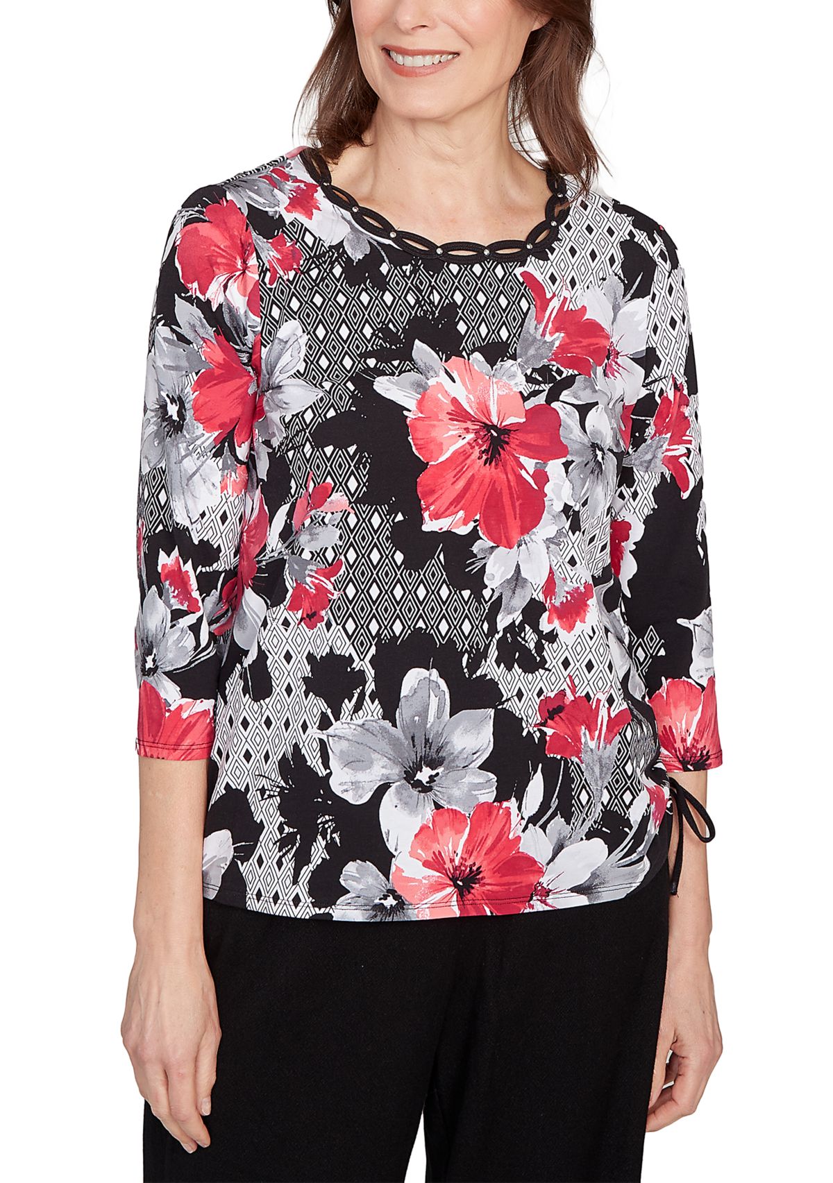 Womens Key Items Diamond Floral Patch Top 