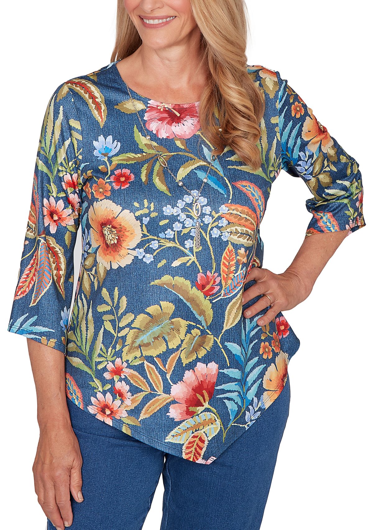Petite Classics 3/4 Sleeve Textured Floral Top
