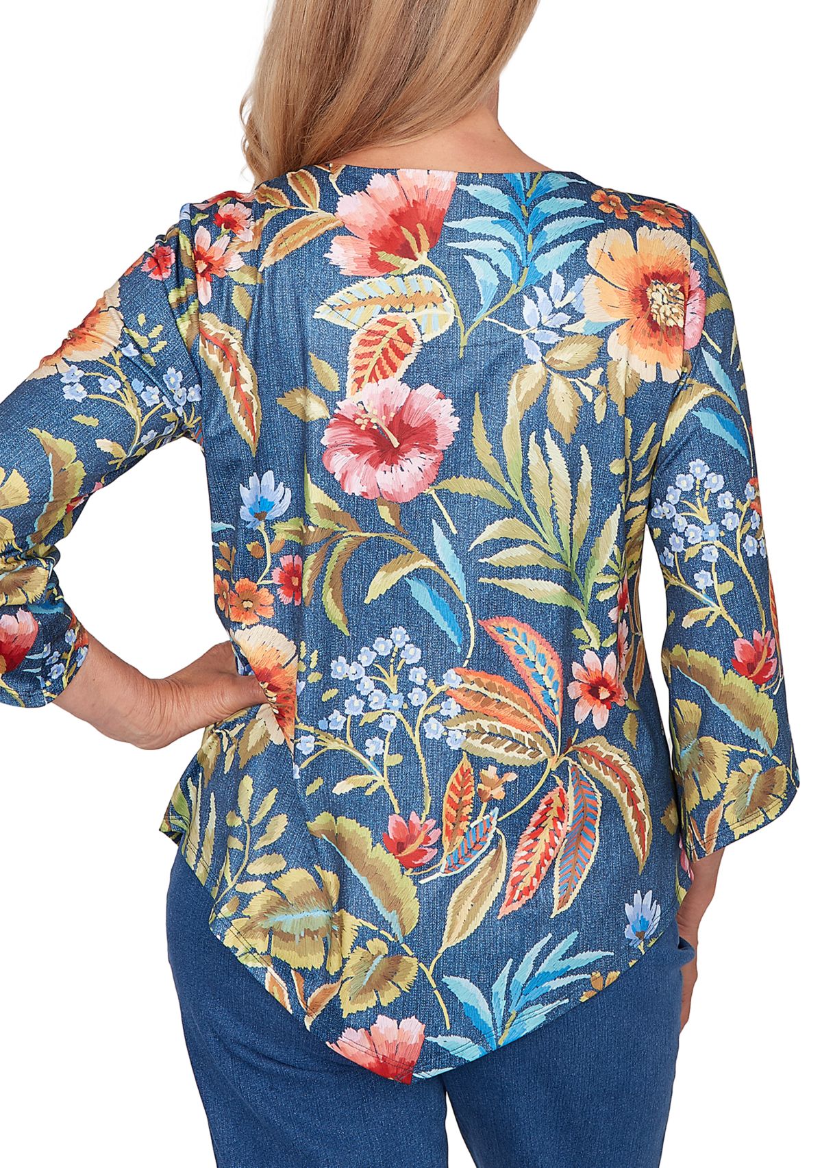 Petite Classics 3/4 Sleeve Textured Floral Top
