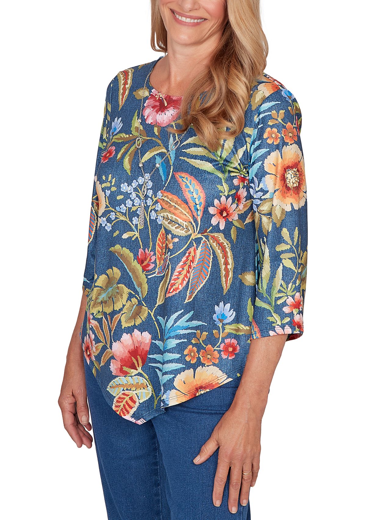 Petite Classics 3/4 Sleeve Textured Floral Top