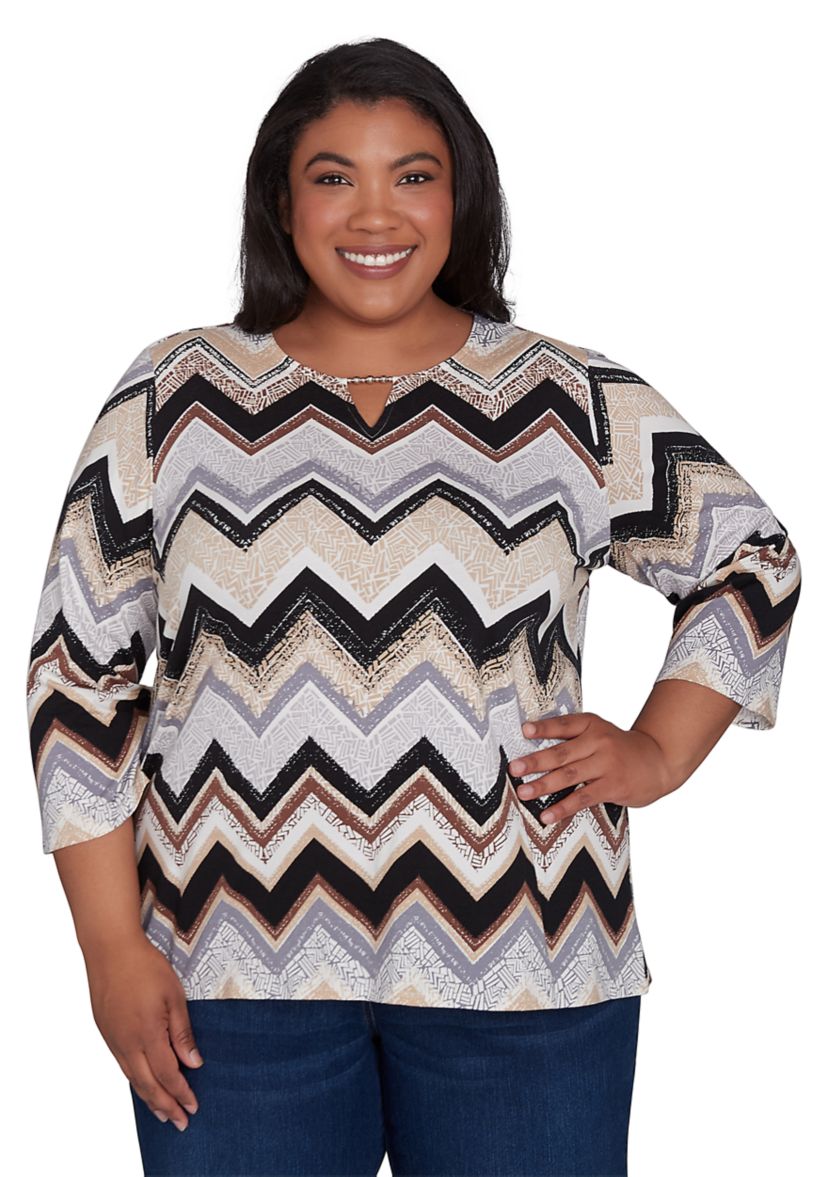 Plus Size Zig Zag Printed T-Shirt