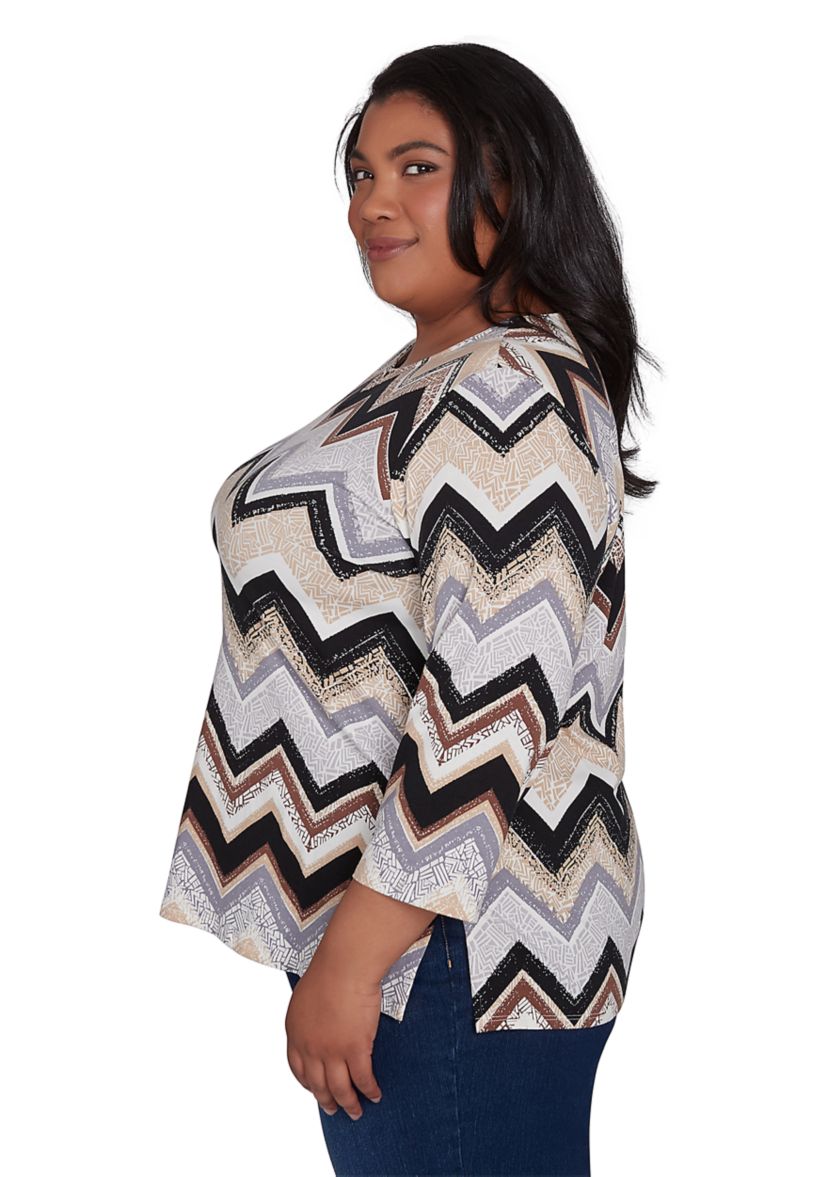 Plus Size Zig Zag Printed T-Shirt
