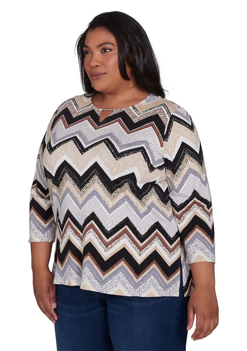 Plus Size Zig Zag Printed T-Shirt
