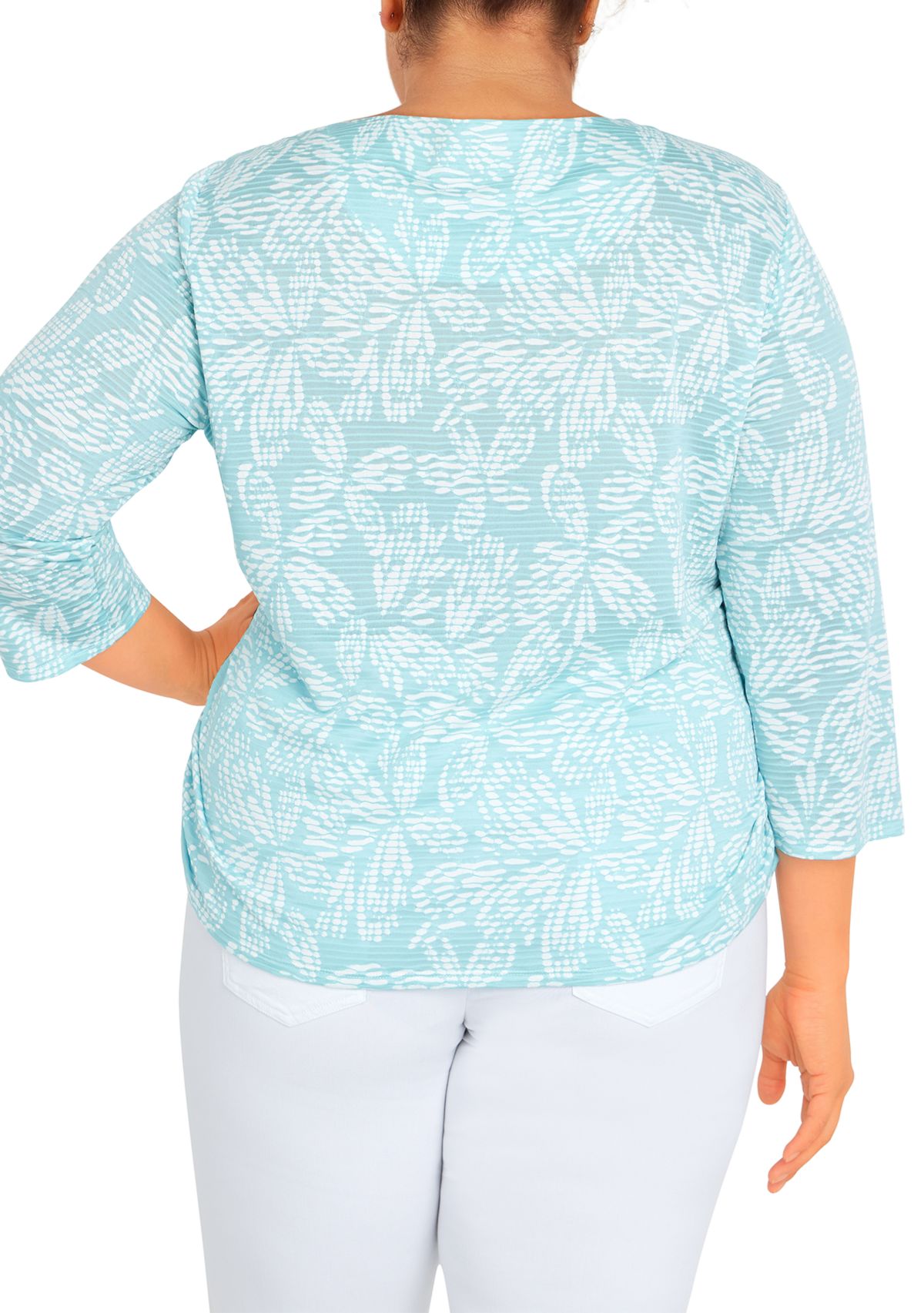 Plus Size Floral Jacquard Butterfly Knit Top with Necklace