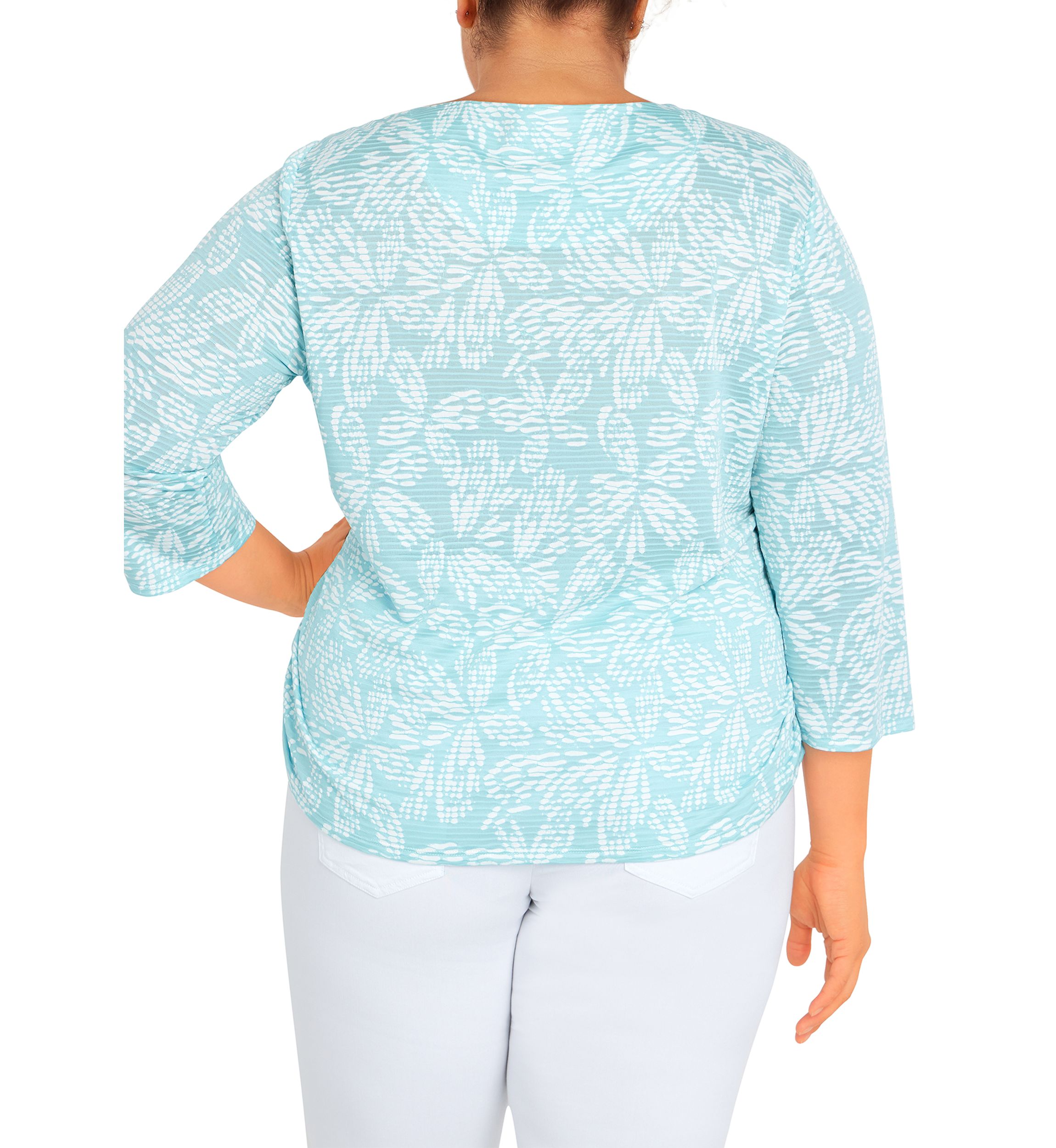 Plus Size Floral Jacquard Butterfly Knit Top with Necklace