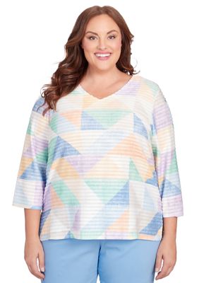 Plus Classics Pastels Texture Geo Top