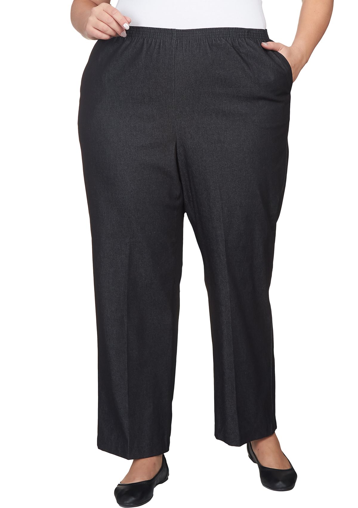 Plus Size Black Denim Pants - Short 