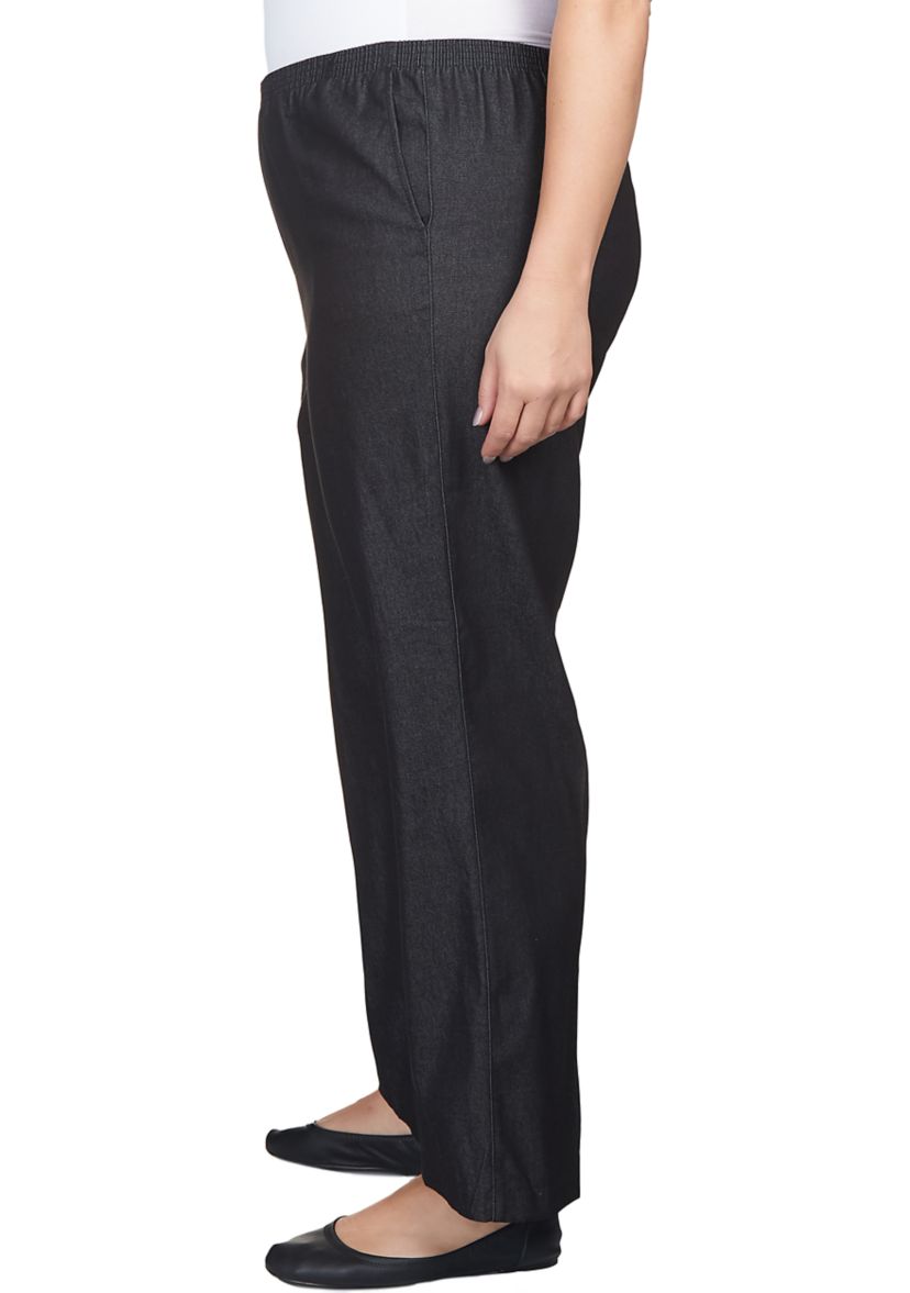 Plus Size Black Denim Pants - Short 