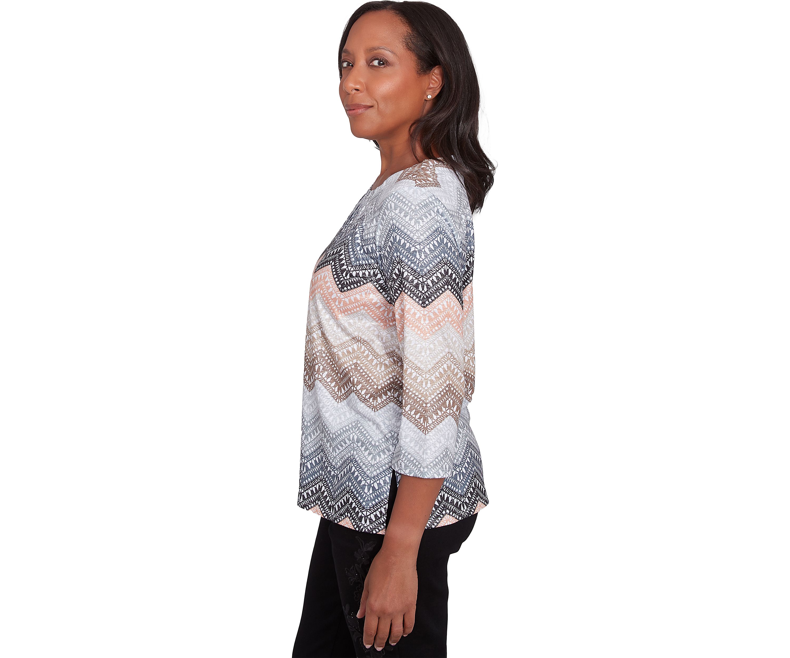 Womens Classics Ombré Lacey Chevron Top