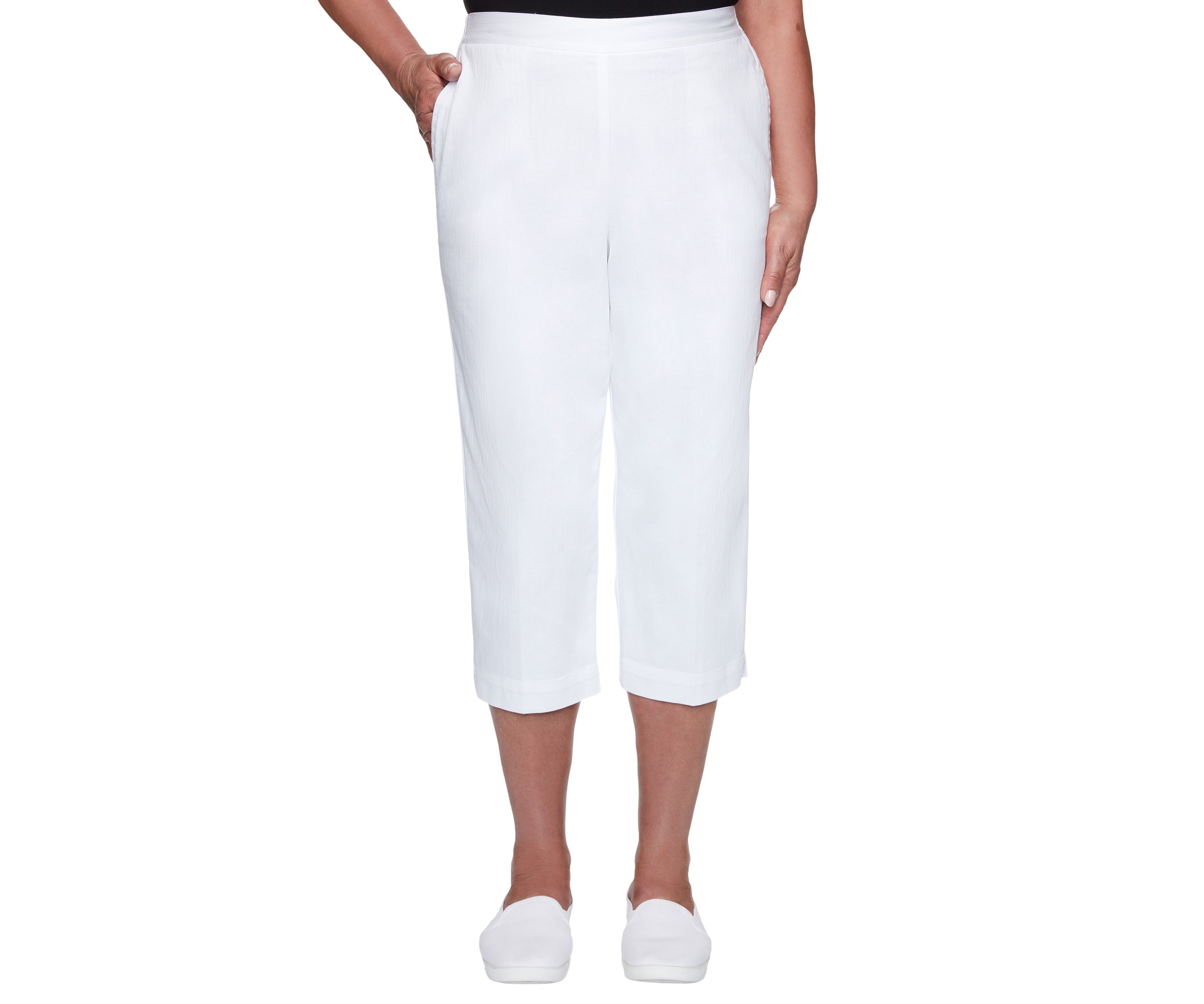 Womens Classics Flat Front Denim Capris