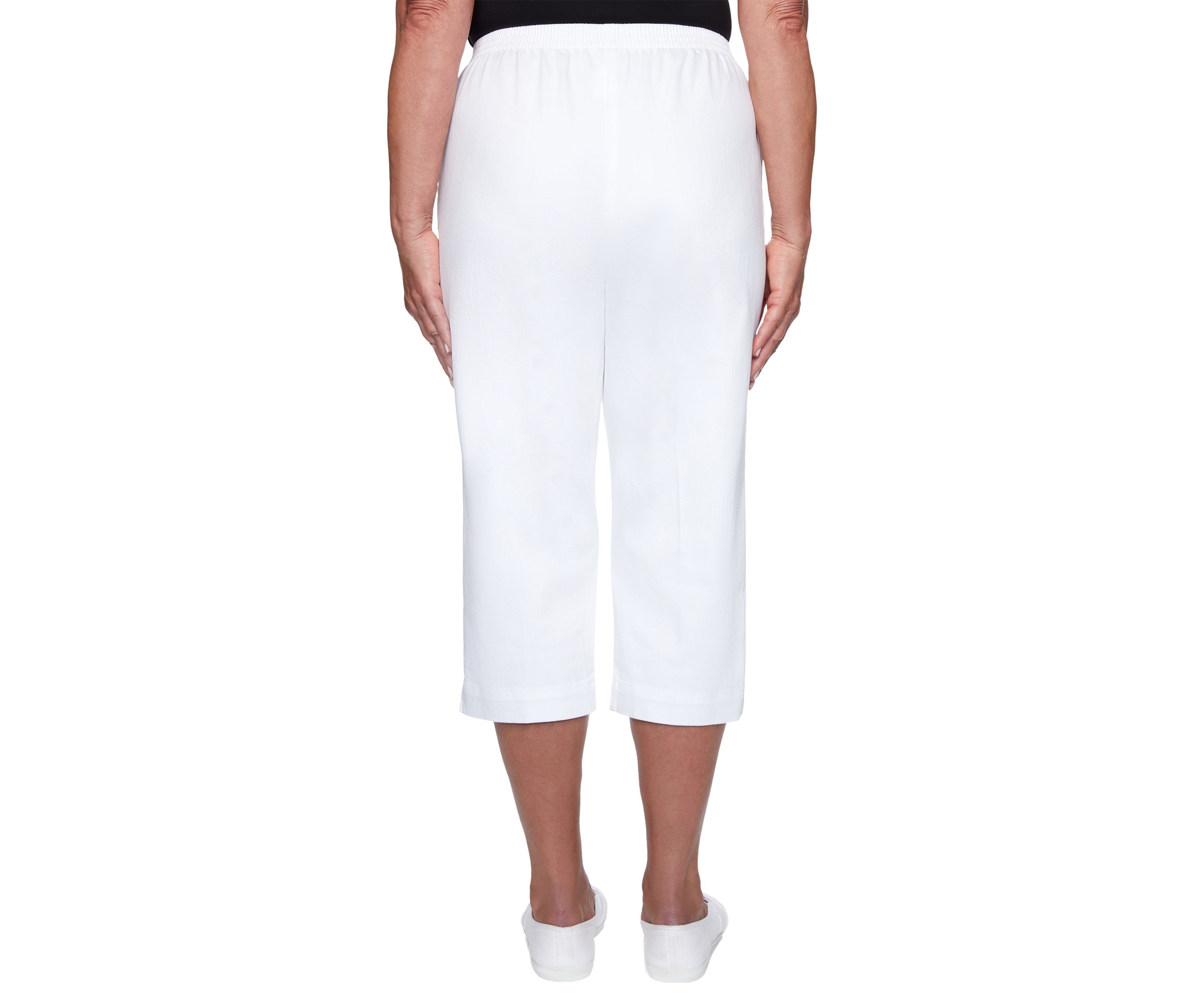 Womens Classics Flat Front Denim Capris