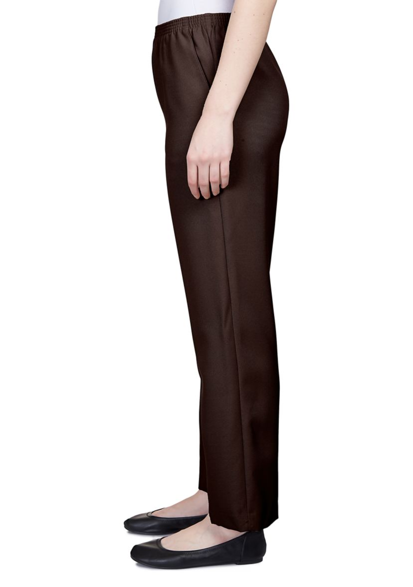 Petite Solid Pull-On Pant