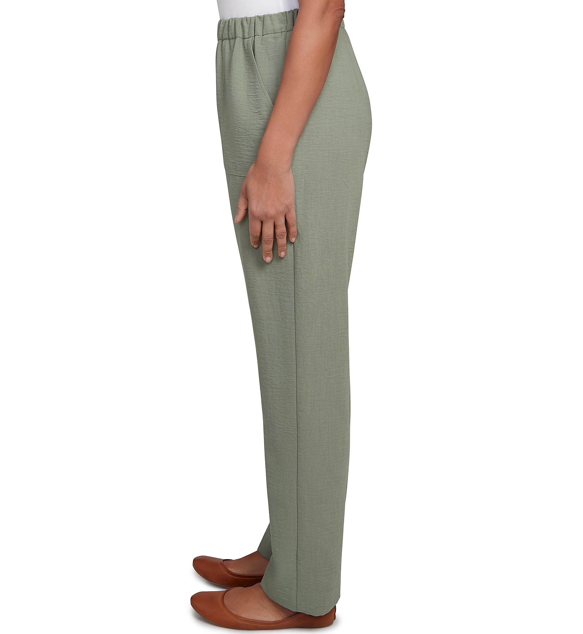 Womens Copper Canyon Patch Pocket Short Pants