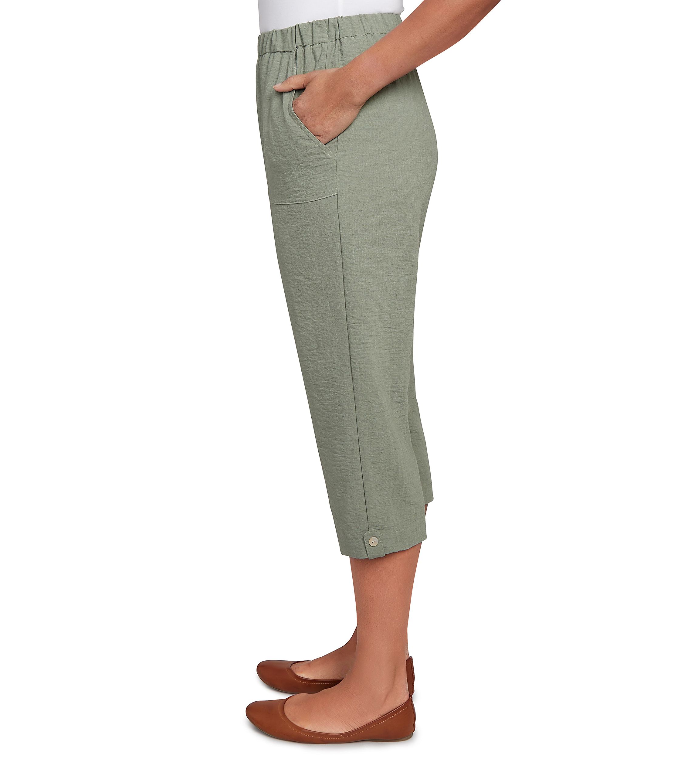 Womens Copper Canyon Button Tab Capri Pants