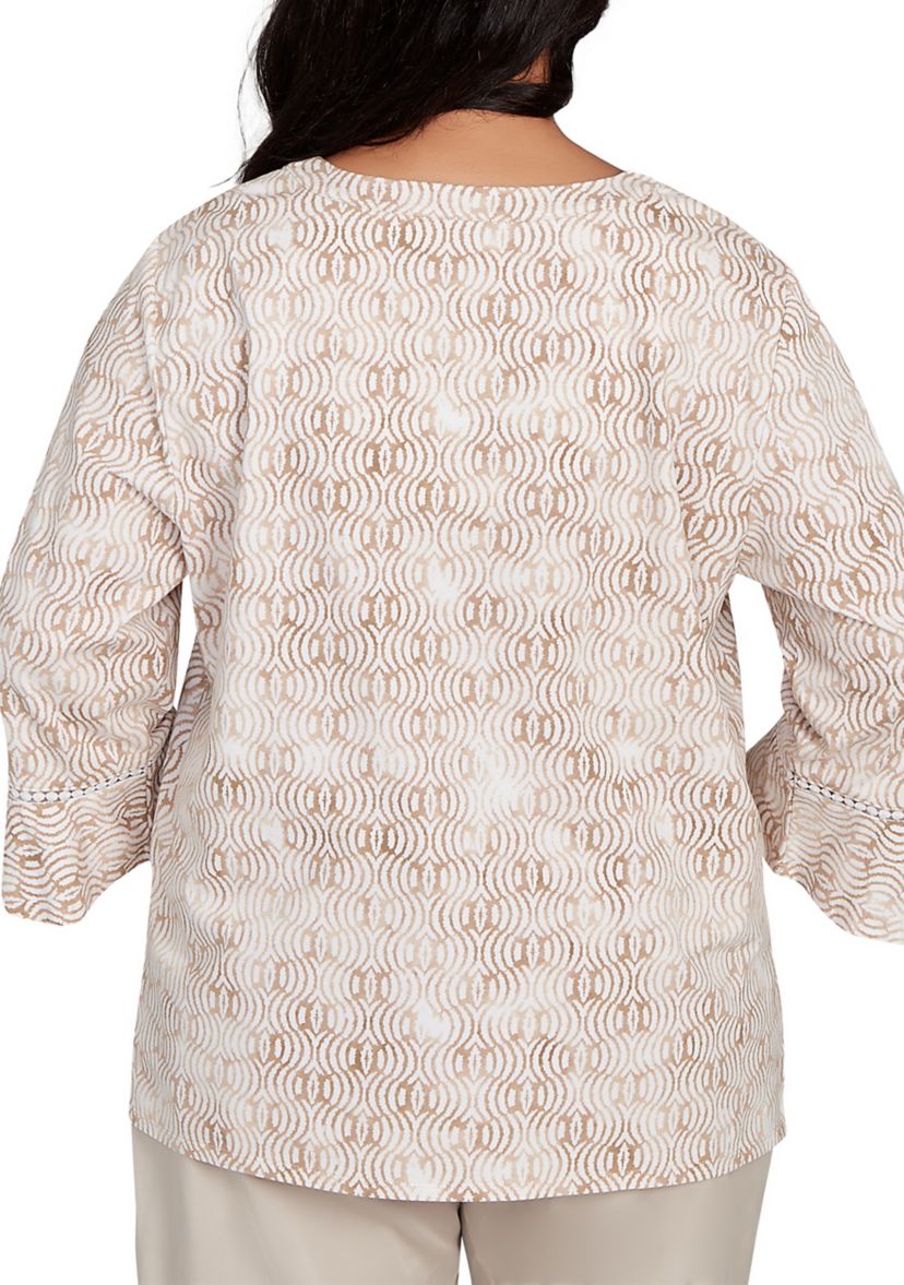 Plus Size Copper Canyon Print Top with Flower Embroidery