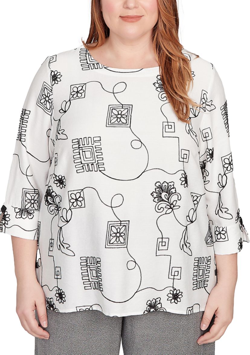 Plus Size Santa Barbara Geo Floral Soutache Embroidery Top 