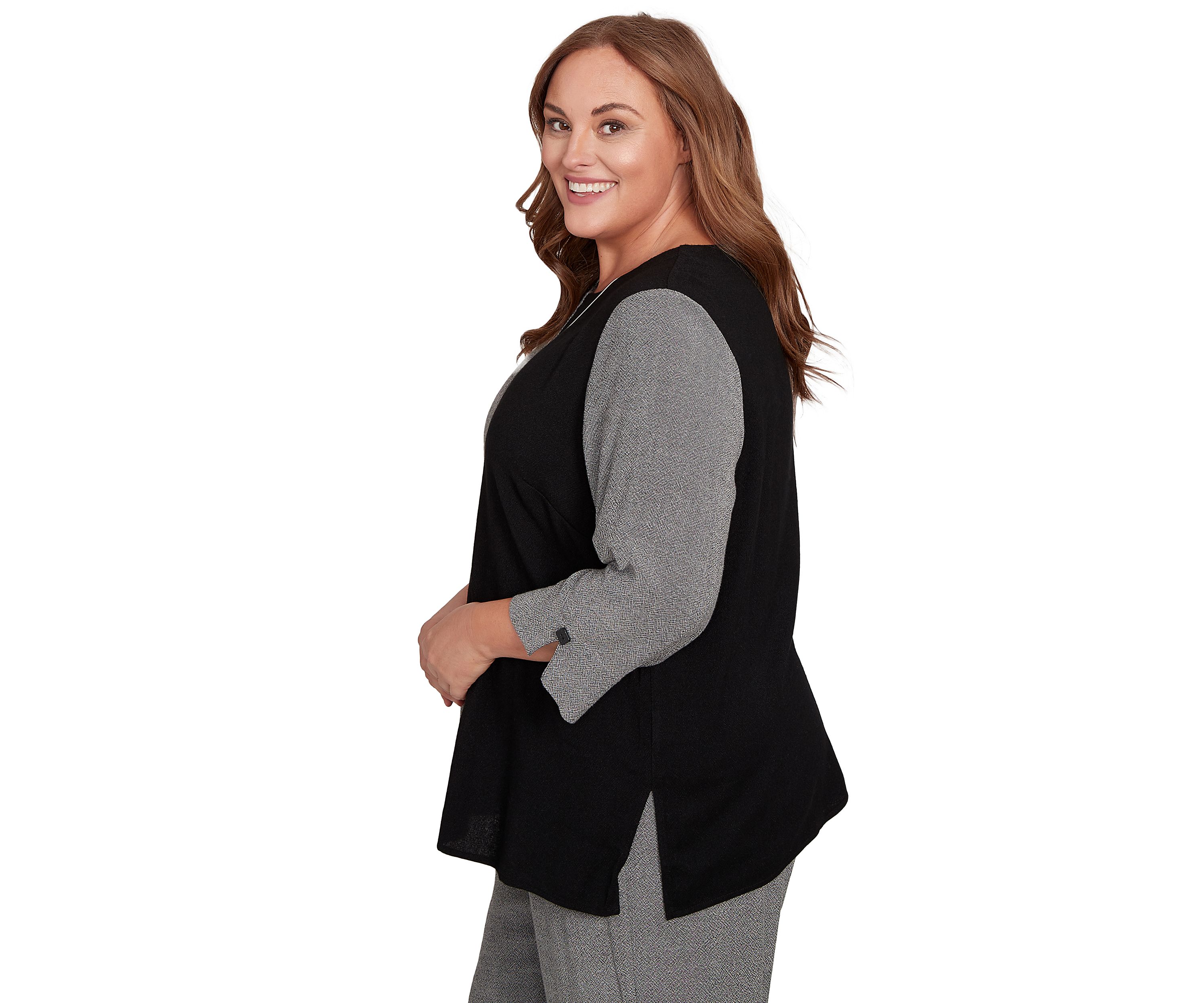 Plus Size Santa Barbara Center Spliced Top with Necklace