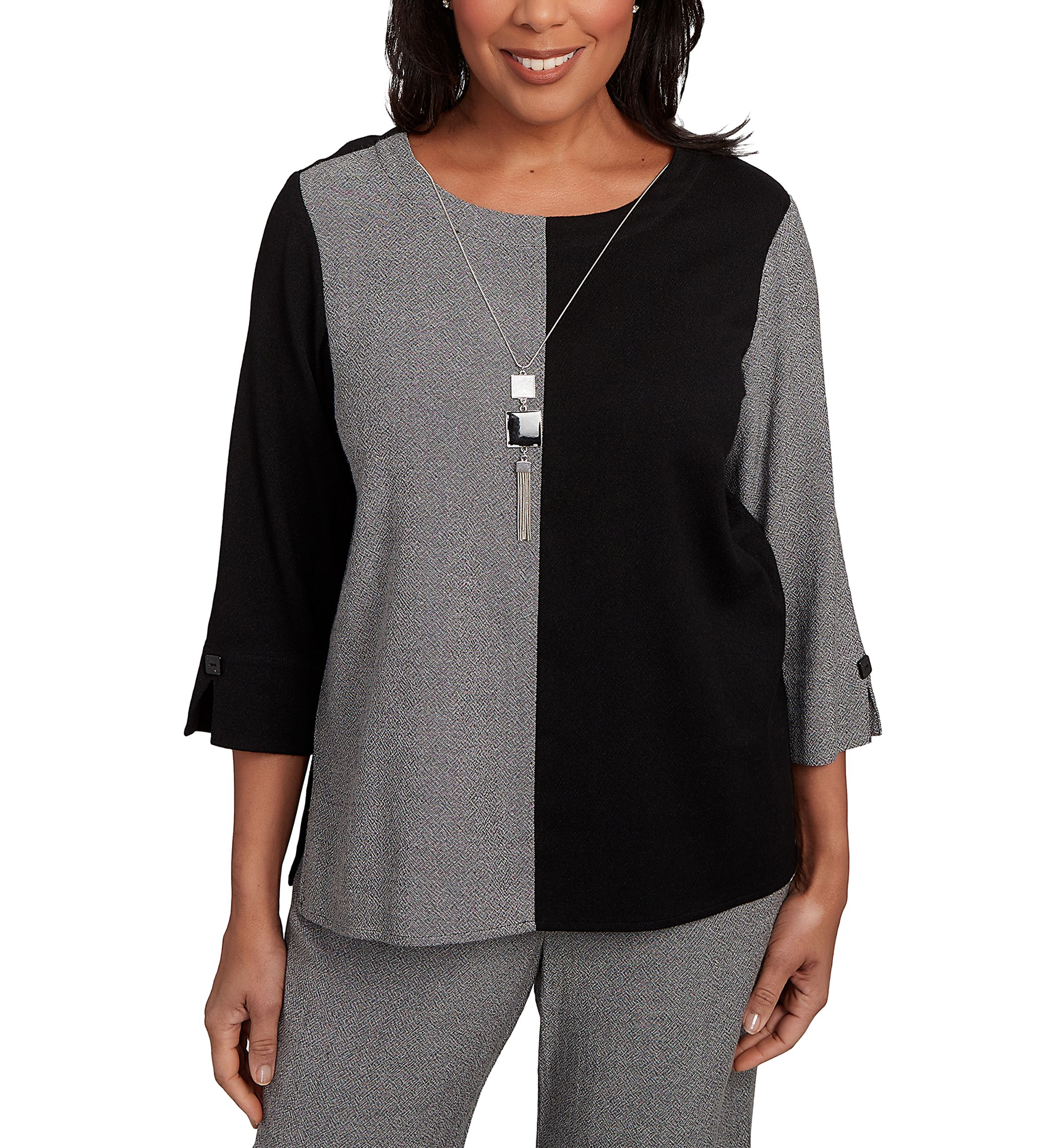 Petite Santa Barbara Center Spliced Top with Necklace