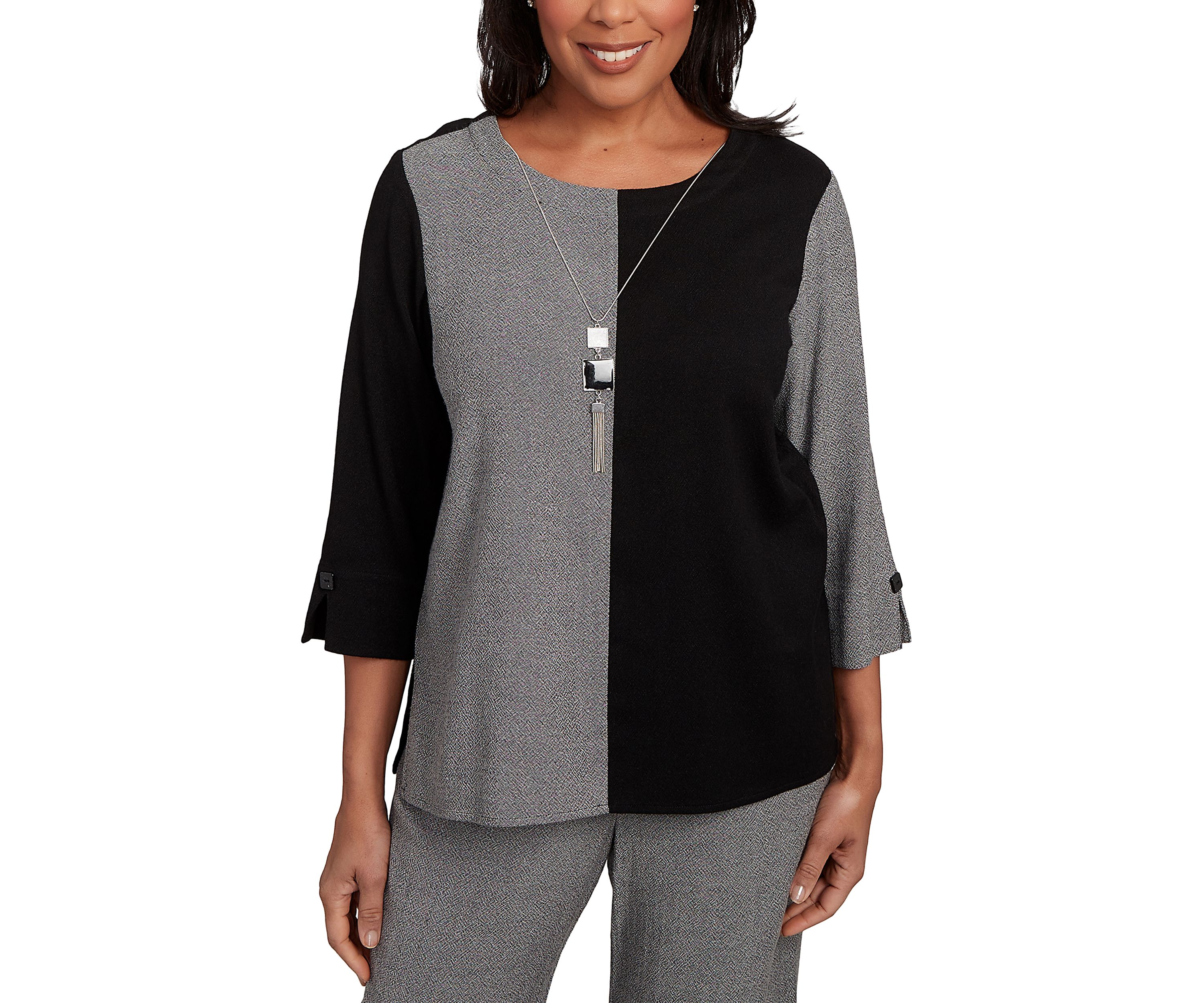 Petite Santa Barbara Center Spliced Top with Necklace