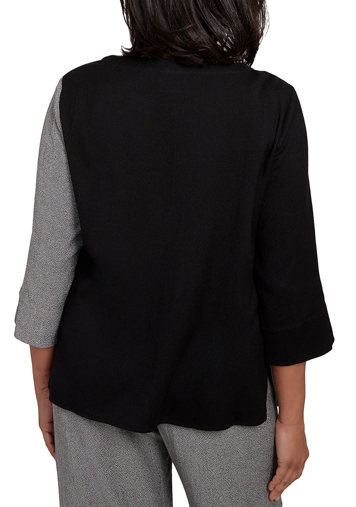 Petite Santa Barbara Center Spliced Top with Necklace