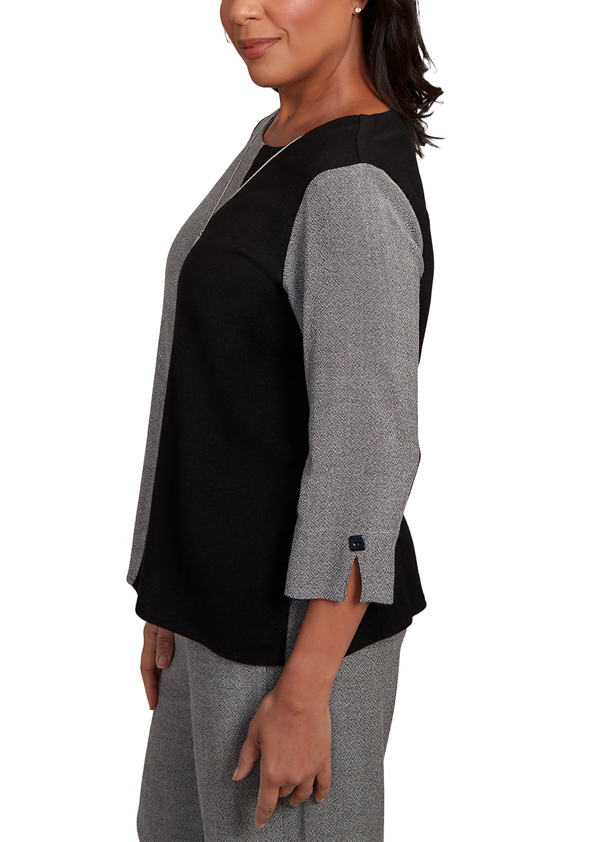 Petite Santa Barbara Center Spliced Top with Necklace