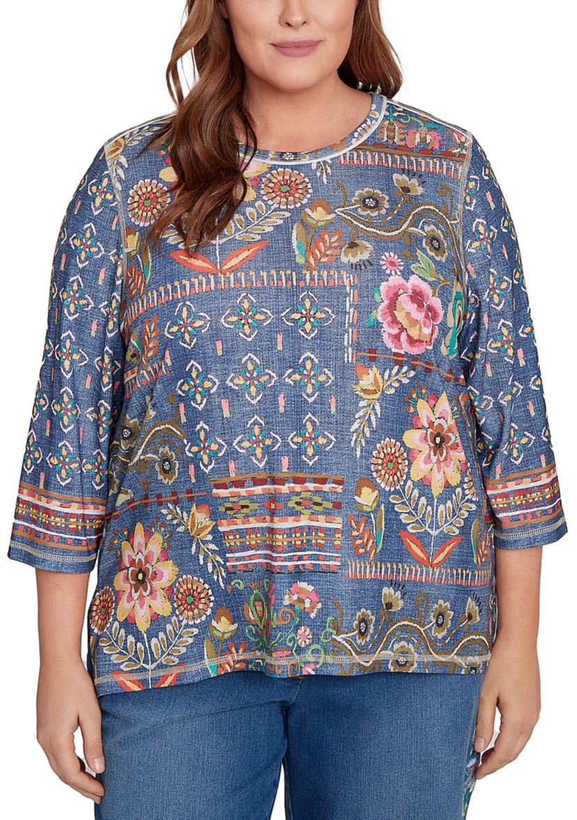 Plus Size Floral Patch Knit Top 