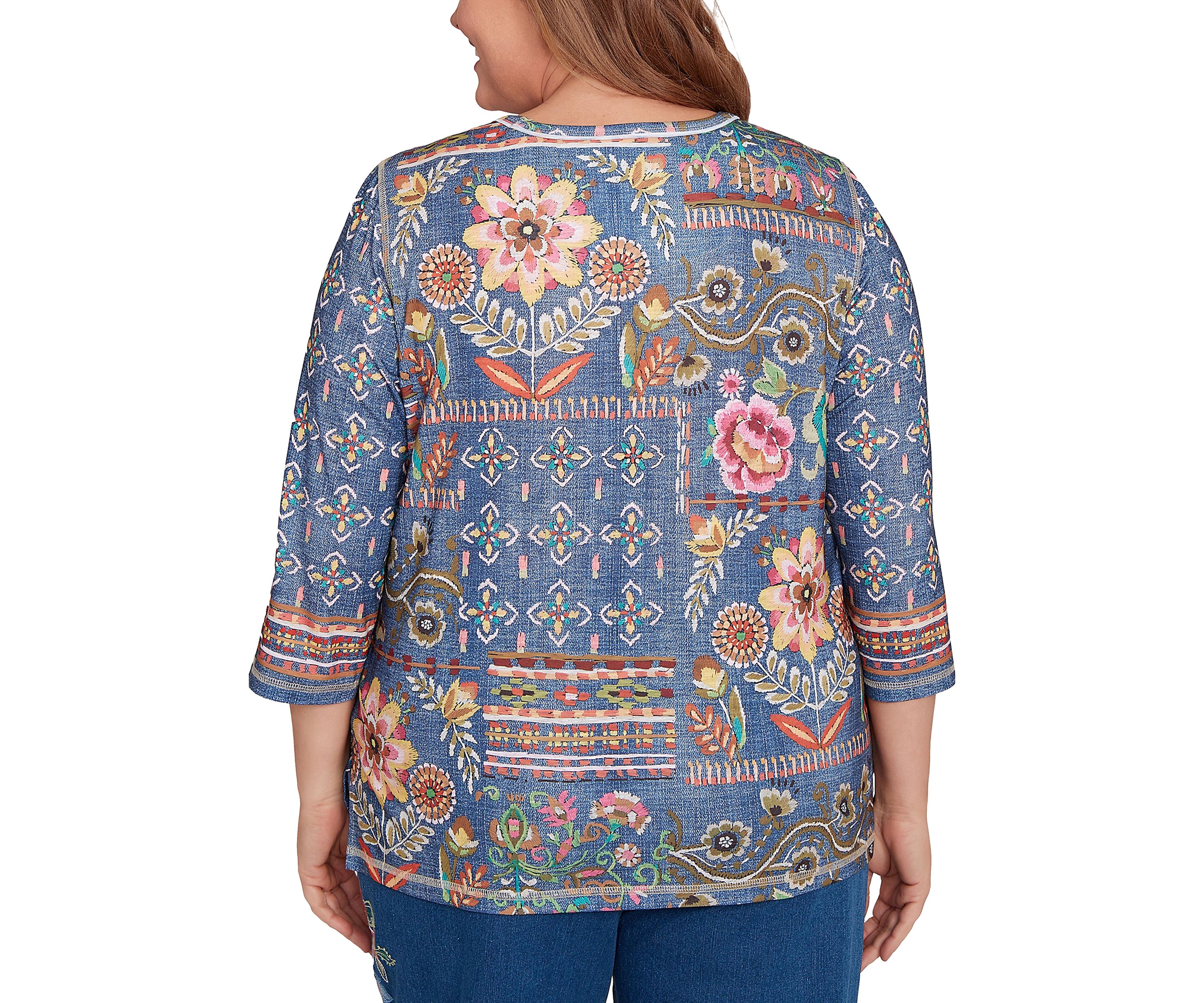 Plus Size Floral Patch Knit Top 