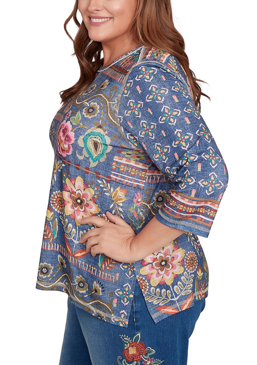 Plus Size Floral Patch Knit Top 