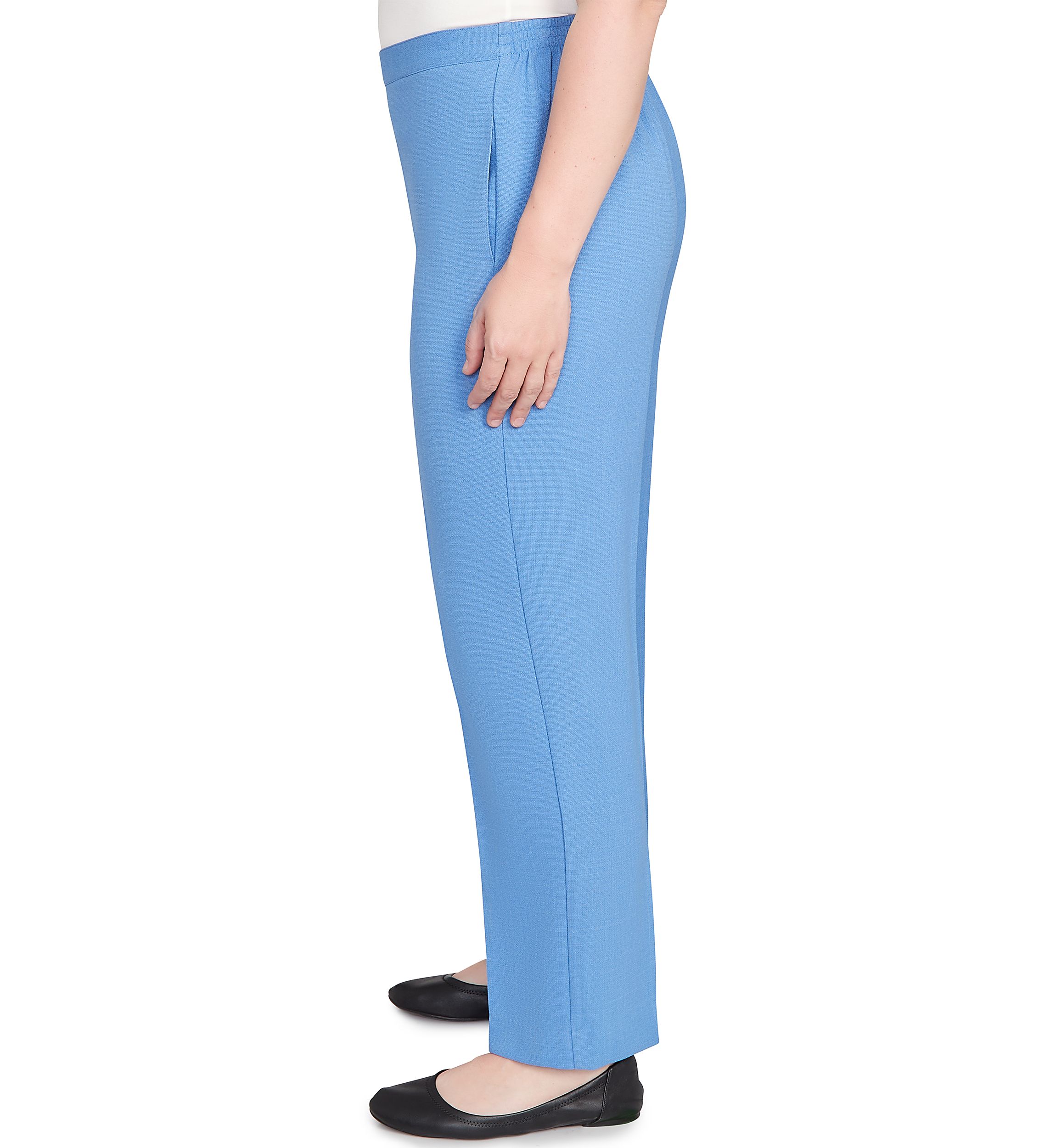 Womens Business As Usual Proportioned Short Pants
