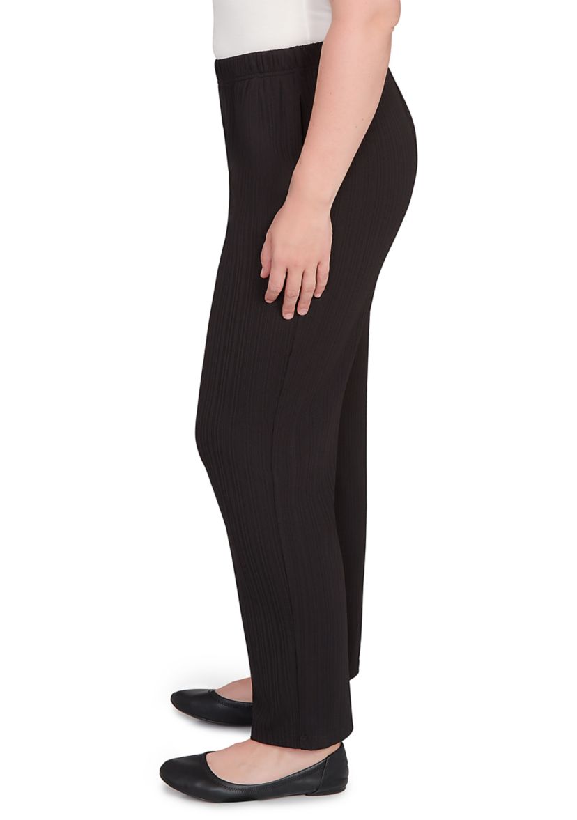 Petite Business As Usual Proportioned Short Pants