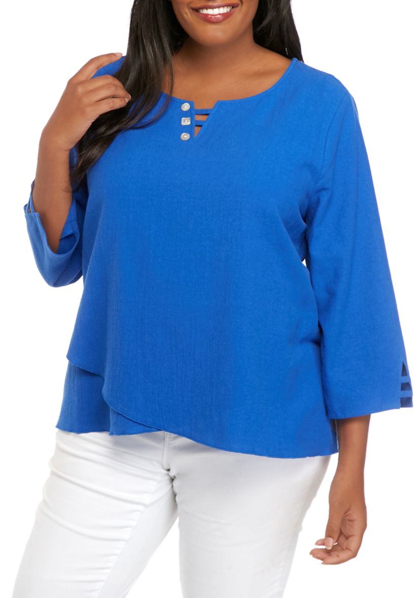 Plus Size 3/4 Sleeve Button Trim Top