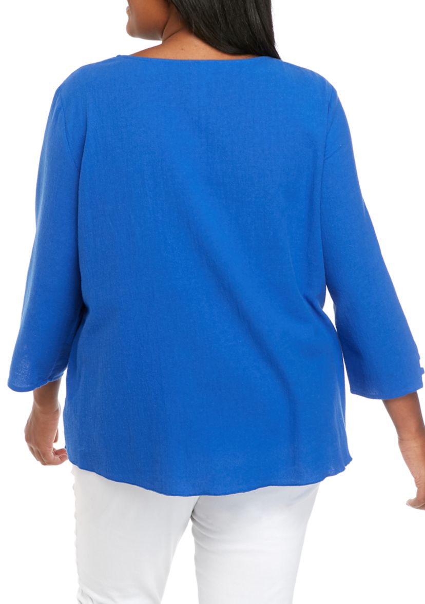 Plus Size 3/4 Sleeve Button Trim Top