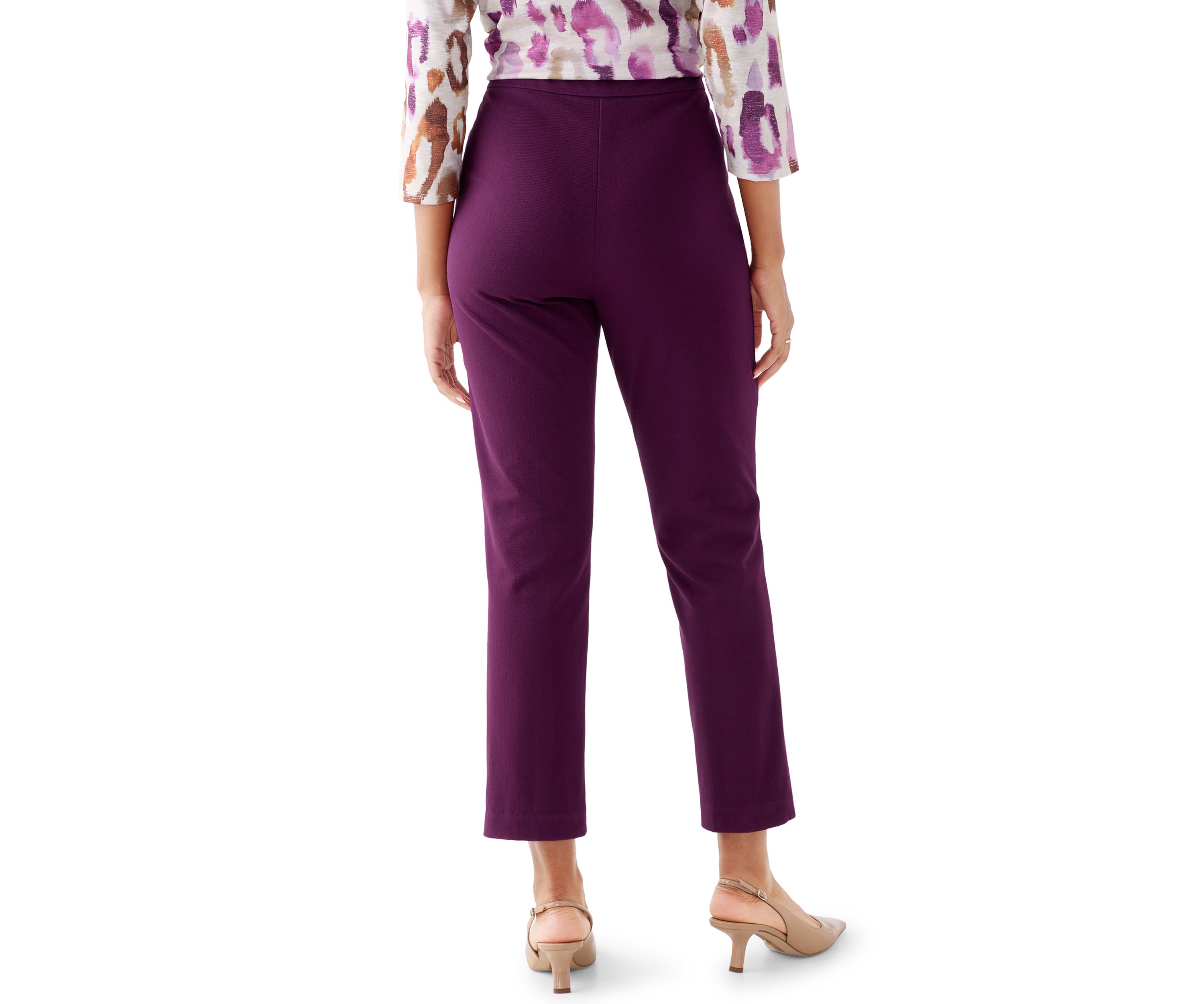 Womens Urban Legend Proportioned Short Pants