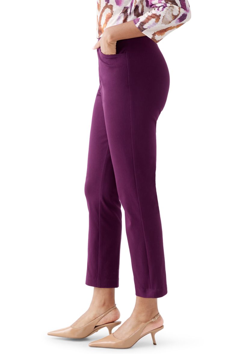 Womens Urban Legend Proportioned Short Pants