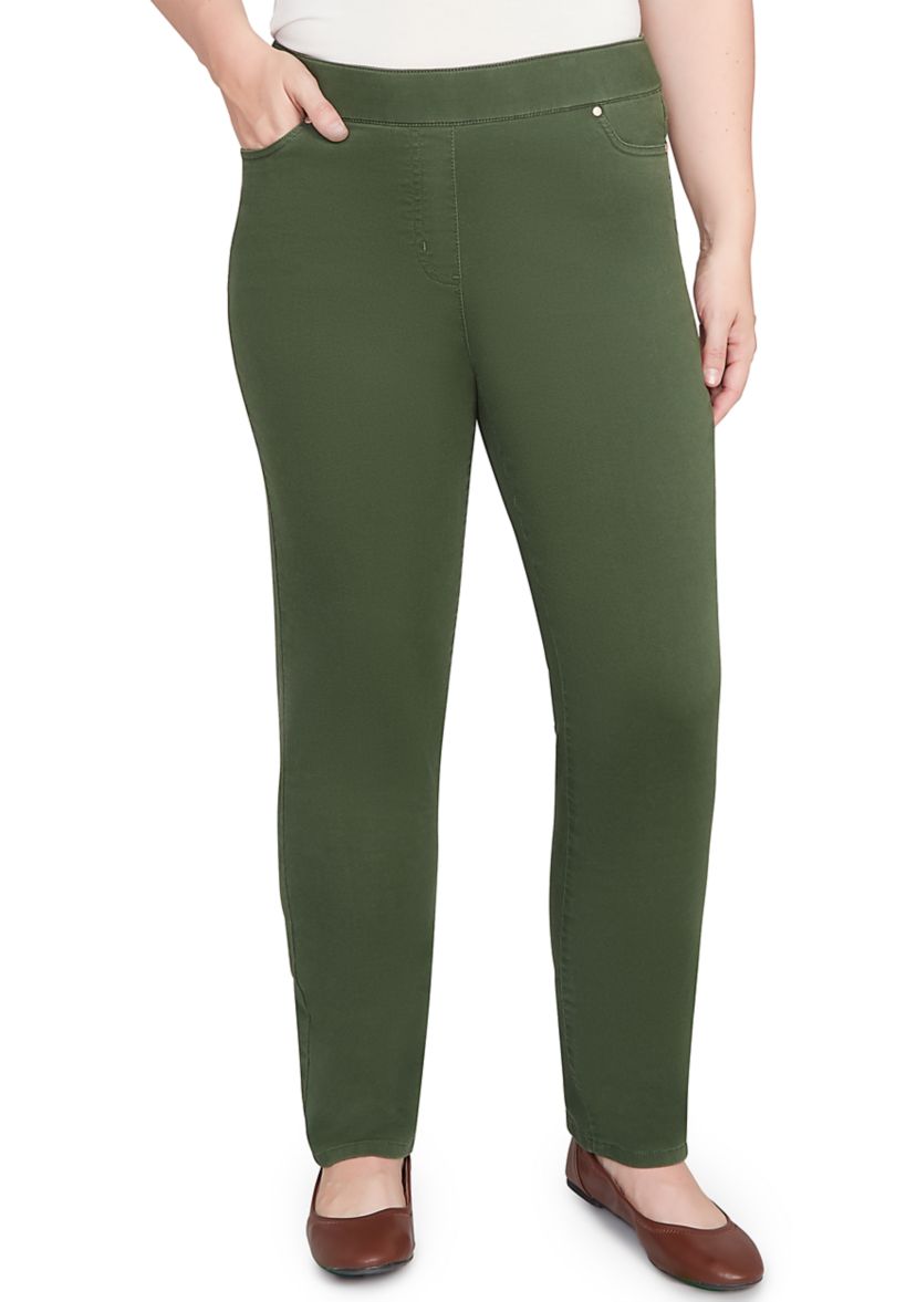 Womens Mount Laurel Proportioned Short Pants