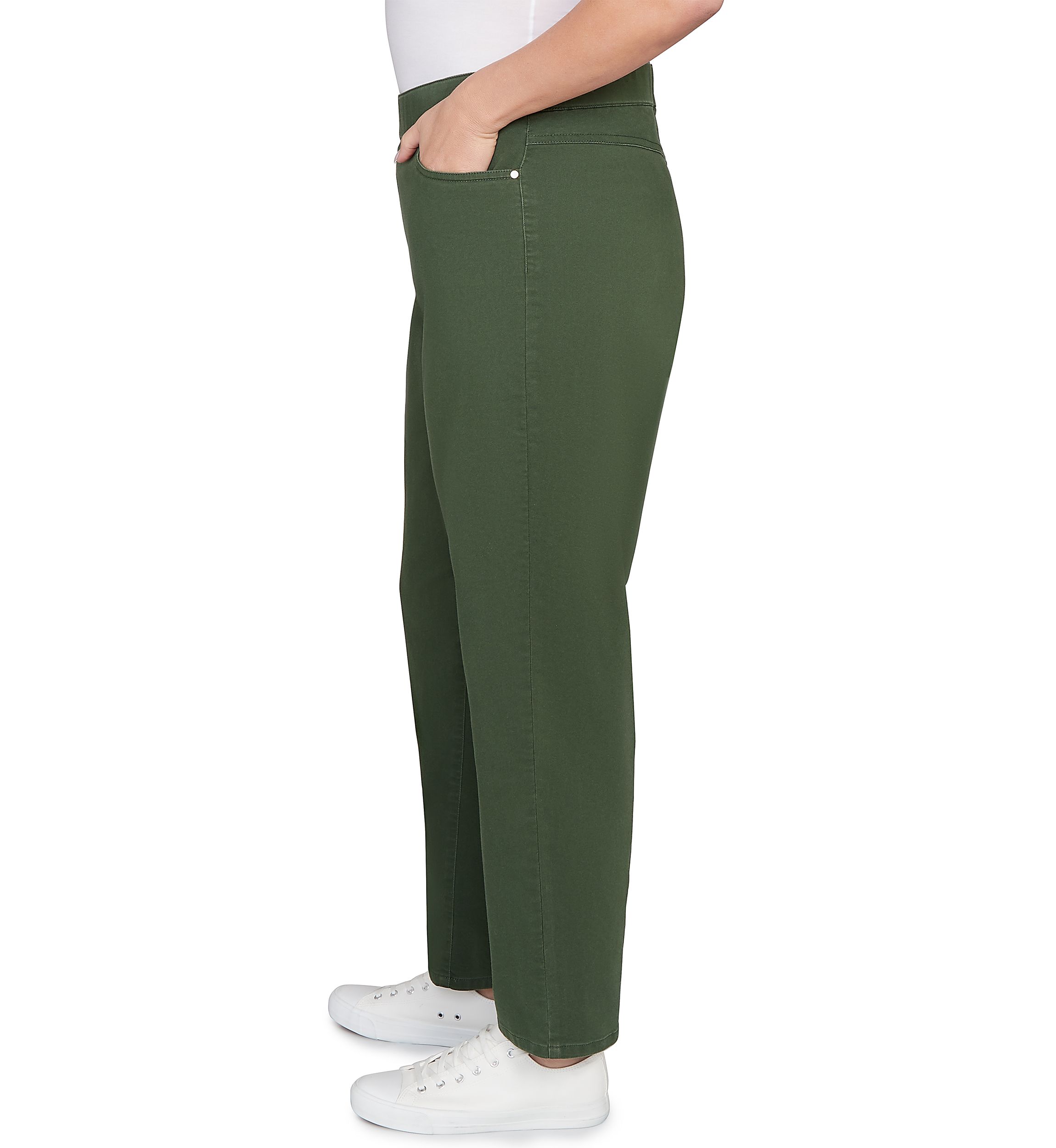 Plus Size Mount Laurel Proportioned Short Pants